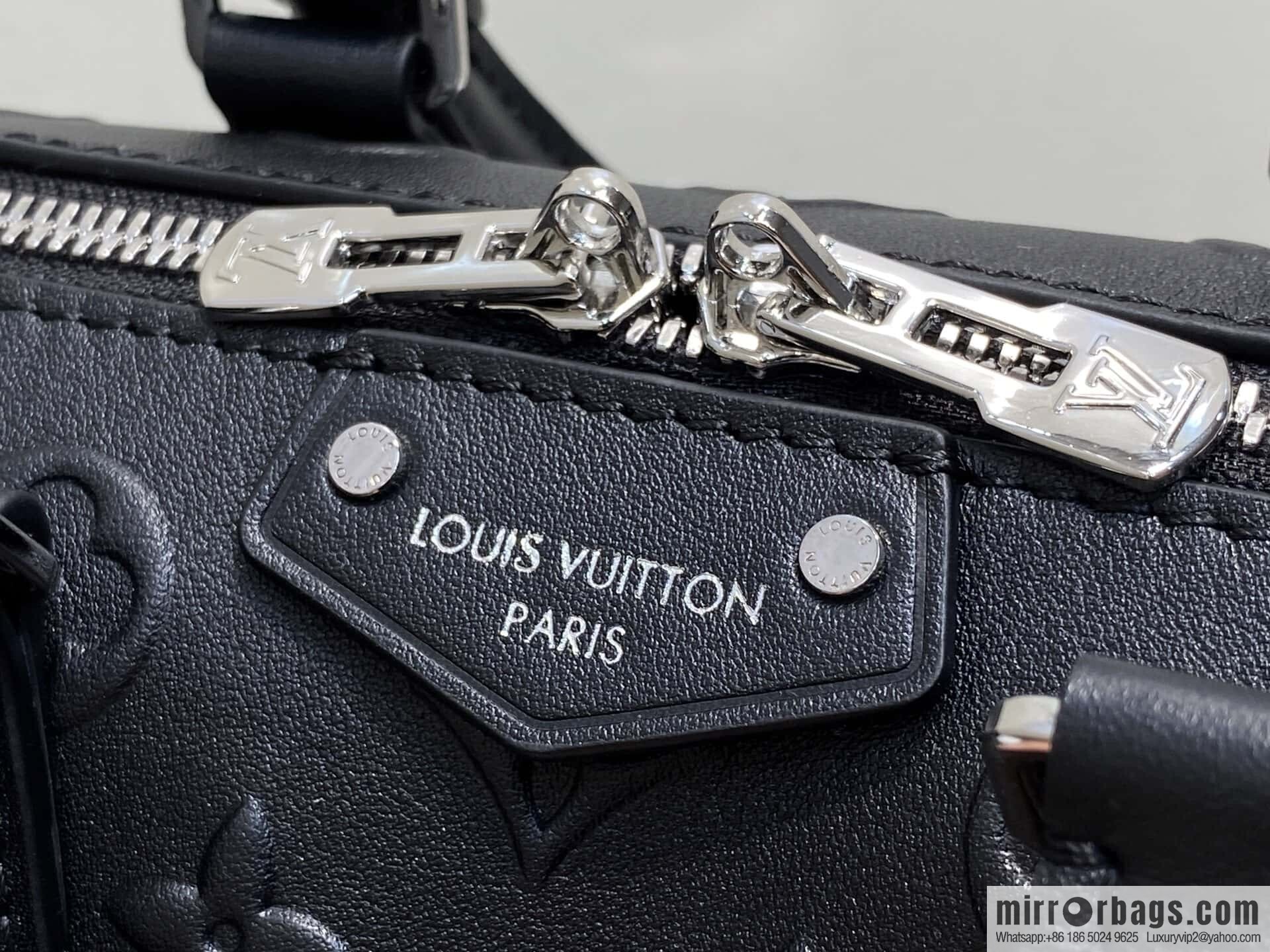 [Boutique‑grade] M14575 black, full leather speedy pillow bag SPEEDY TRUNK 20 handbag