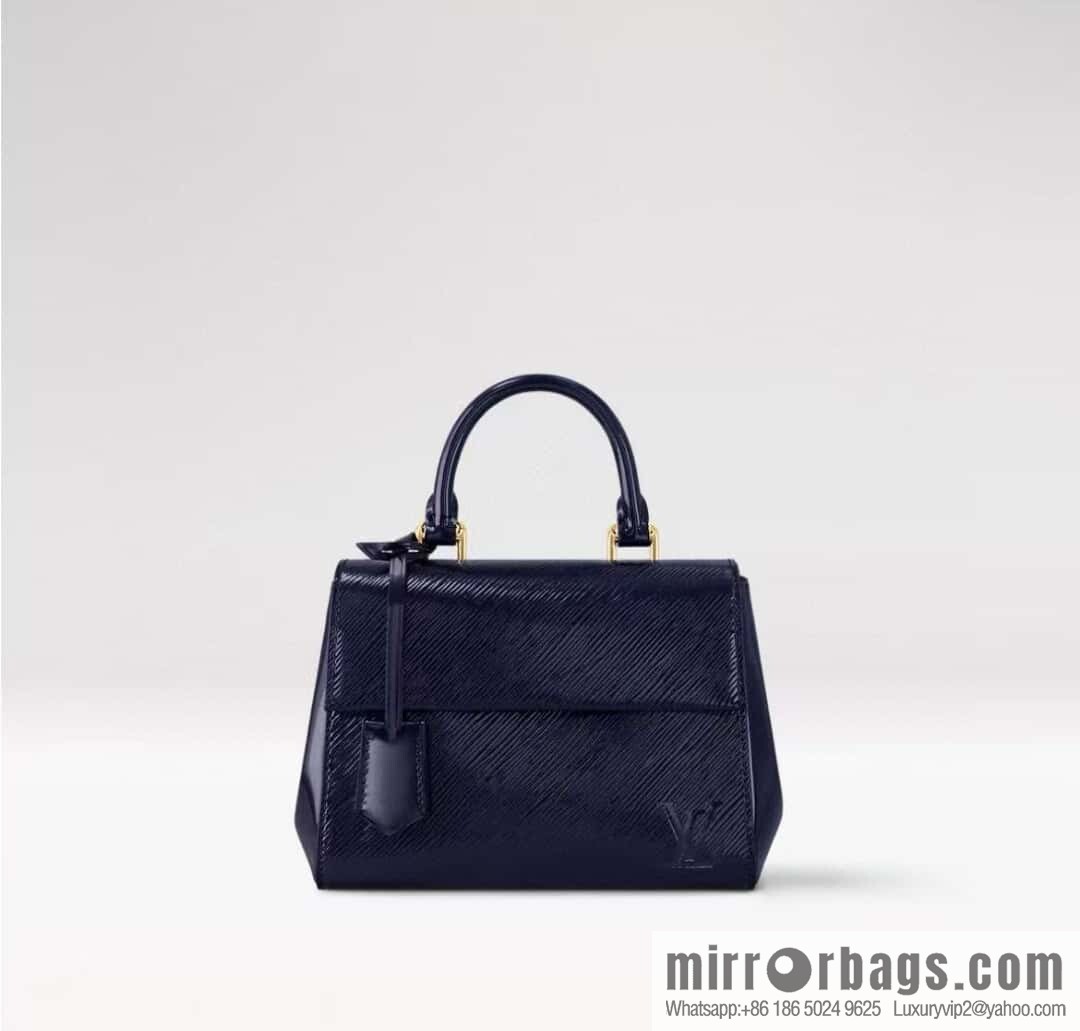 [Boutique‑grade] M58925 blue patent leather, water ripple handbag series CLUNY mini handbag