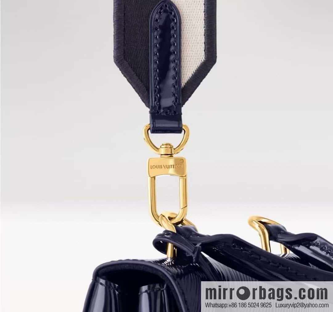 [Boutique‑grade] M58925 blue patent leather, water ripple handbag series CLUNY mini handbag
