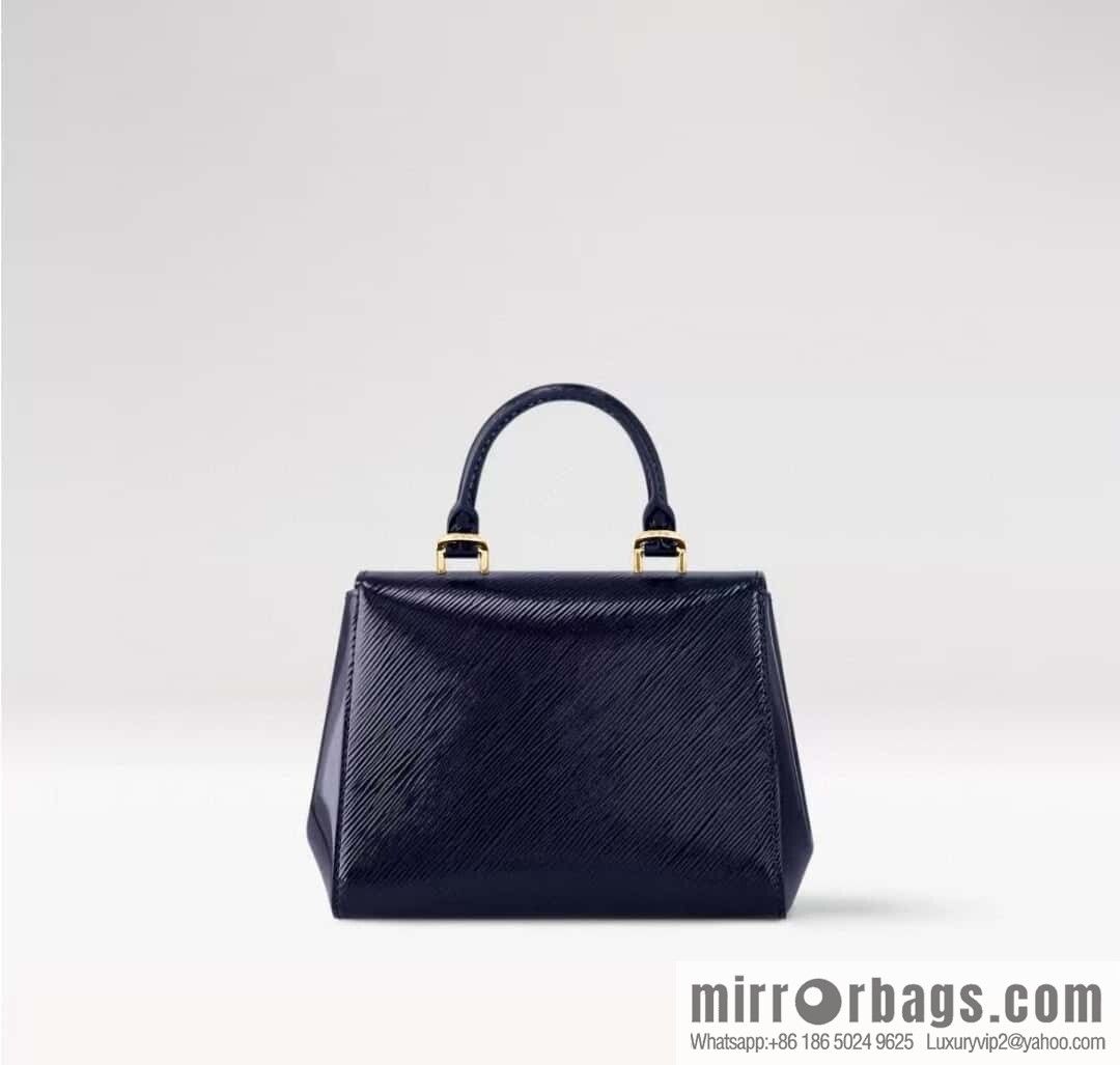 [Boutique‑grade] M58925 blue patent leather, water ripple handbag series CLUNY mini handbag