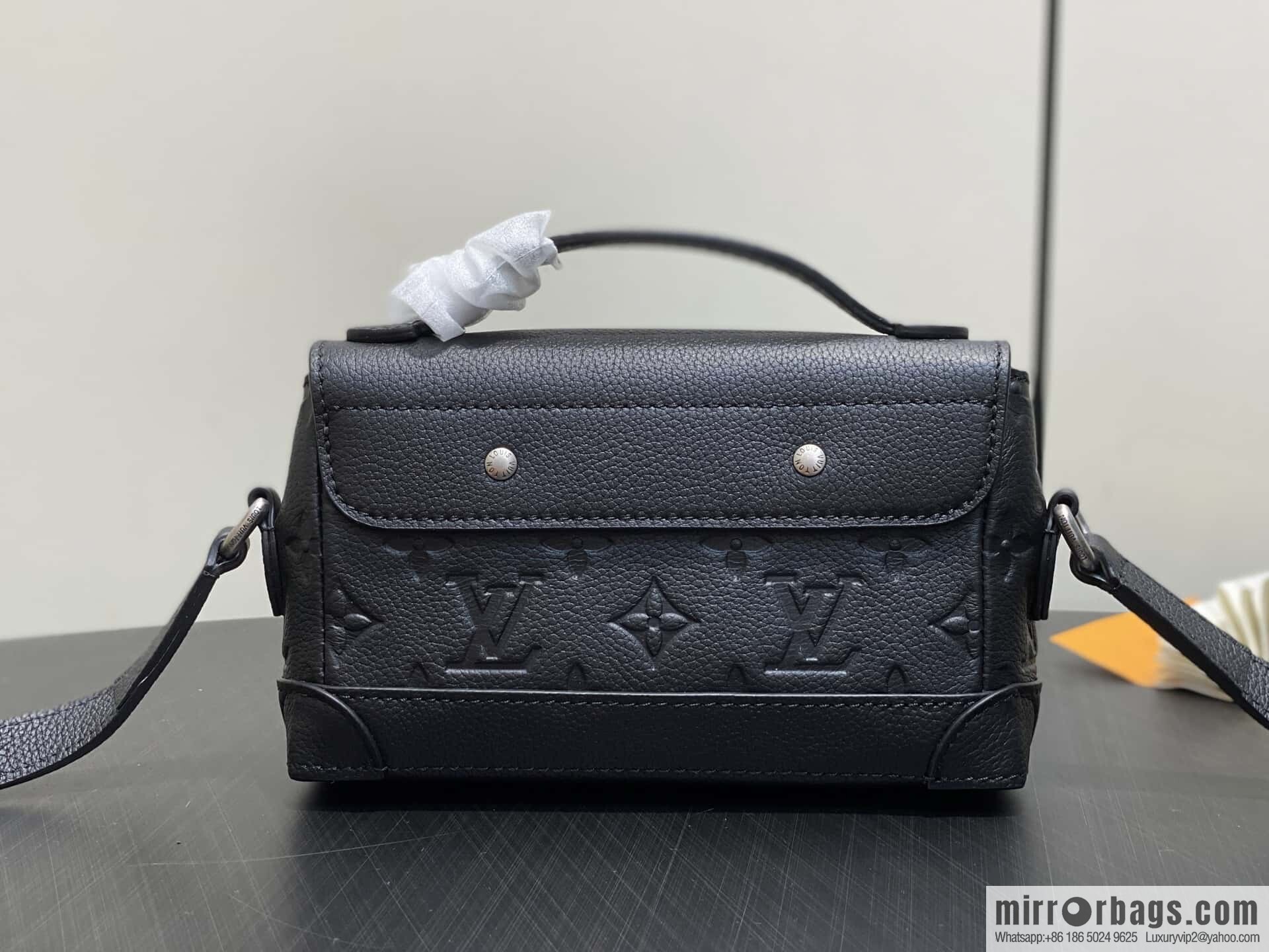 [Boutique‑grade] M13888 black, full leather embossed men's bag mini messenger bag Steamer East West mini handbag