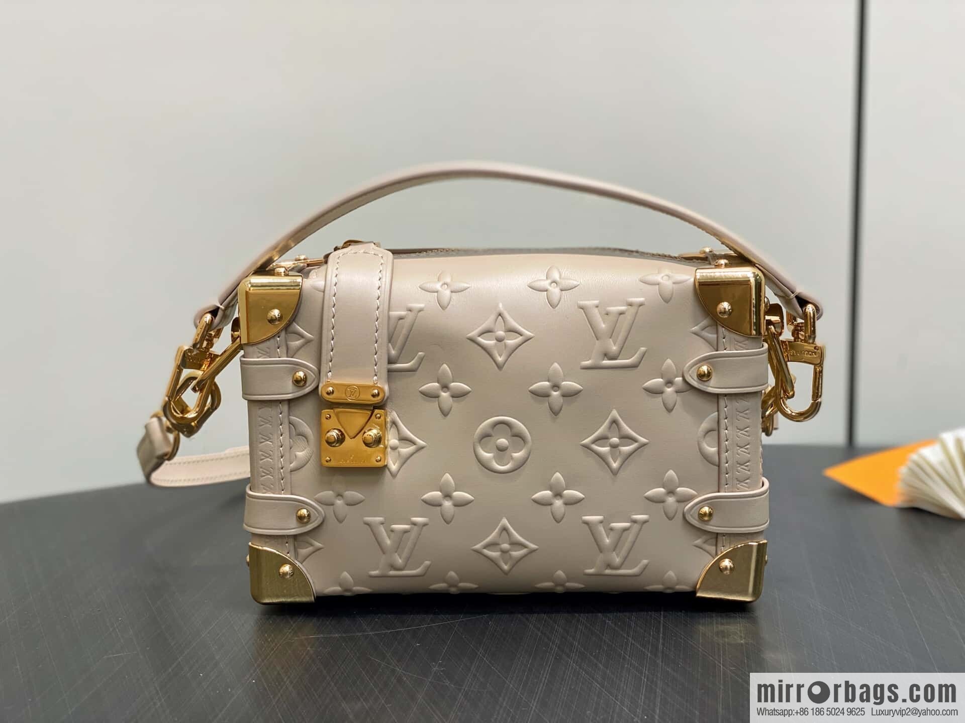 [Boutique‑grade] M14571 cream apricot, full leather soft box bag Side Trunk small handbag