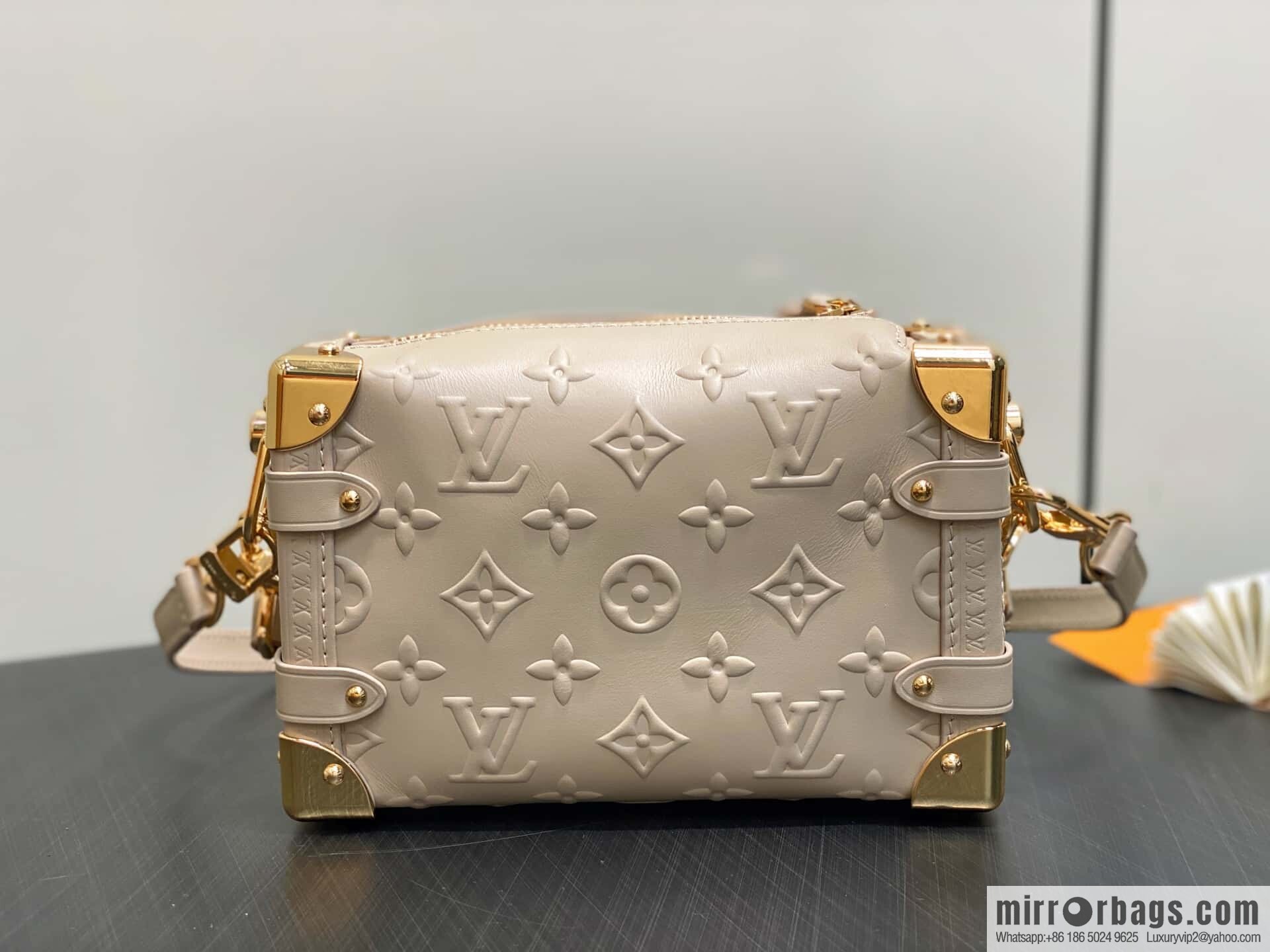 [Boutique‑grade] M14571 cream apricot, full leather soft box bag Side Trunk small handbag