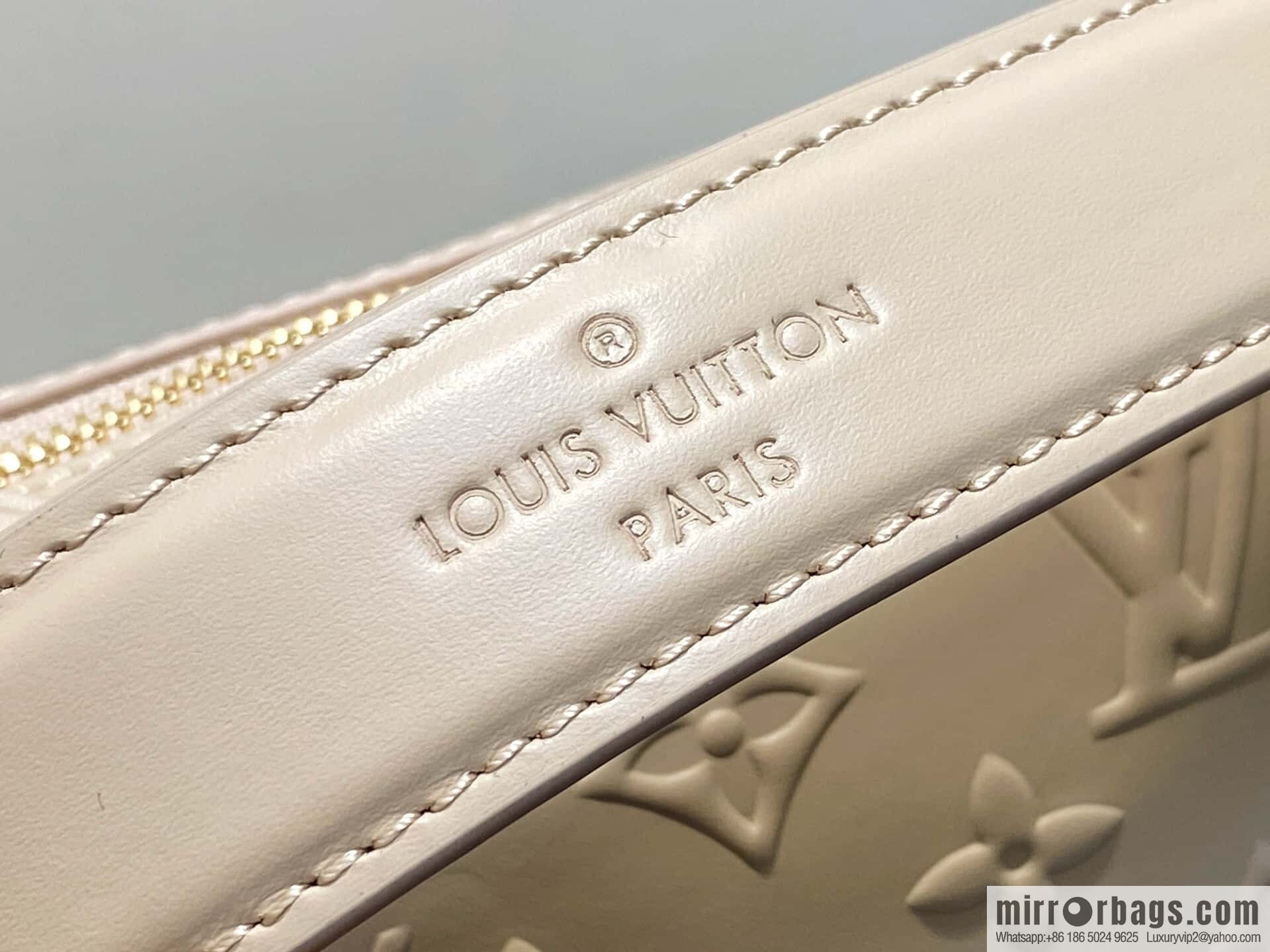 [Boutique‑grade] M14571 cream apricot, full leather soft box bag Side Trunk small handbag
