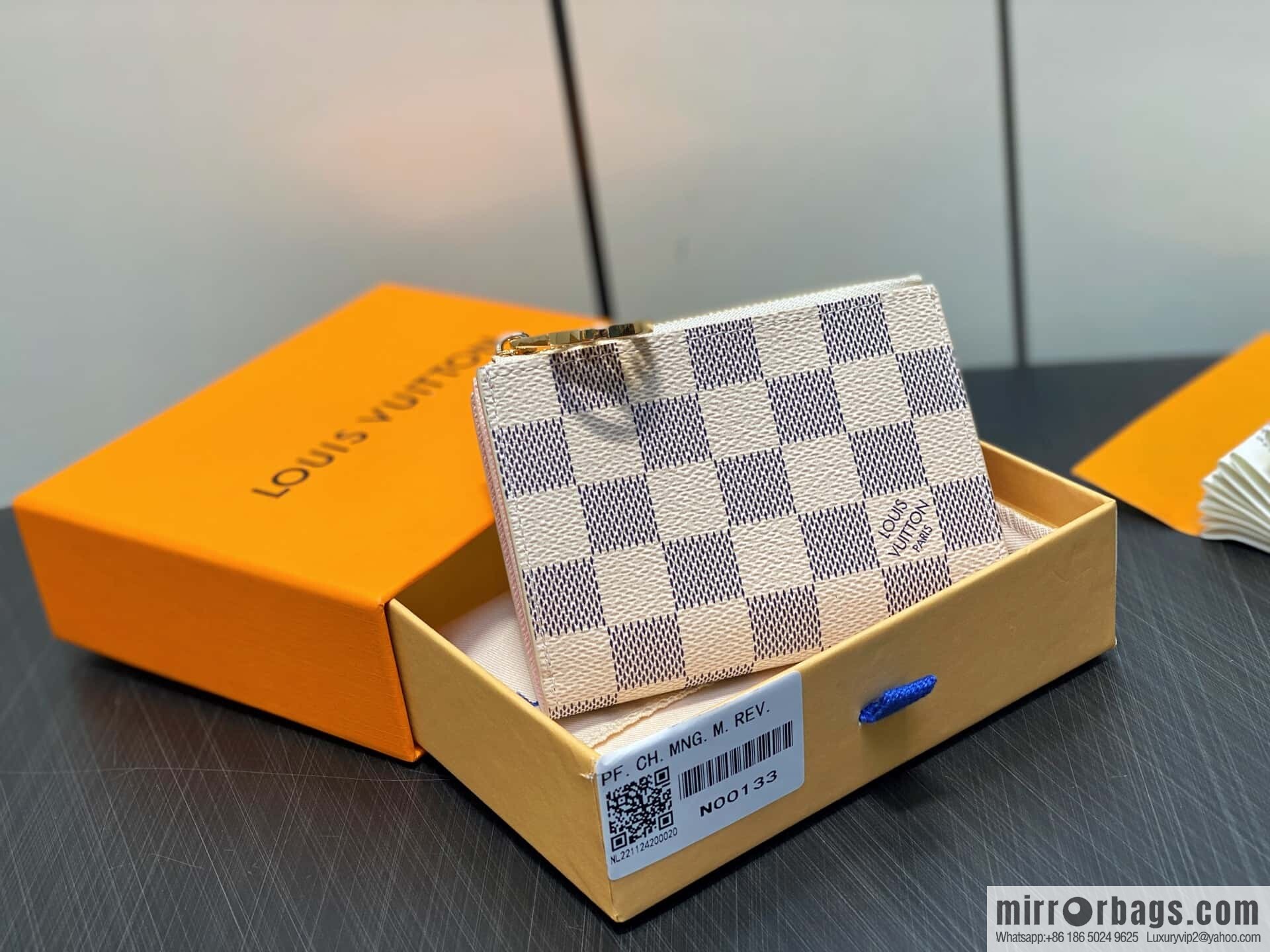 [Boutique‑grade] N00133 white grid pink, wallet 20% off change bag wallet Portefeuille Lisa wallet