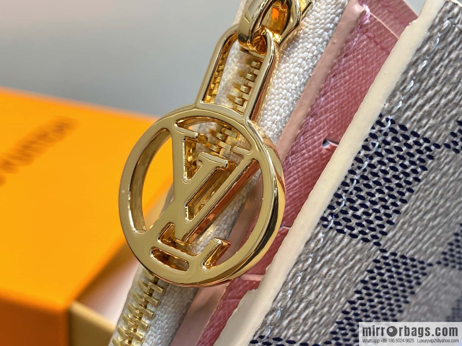 [Boutique‑grade] N00133 white grid pink, wallet 20% off change bag wallet Portefeuille Lisa wallet