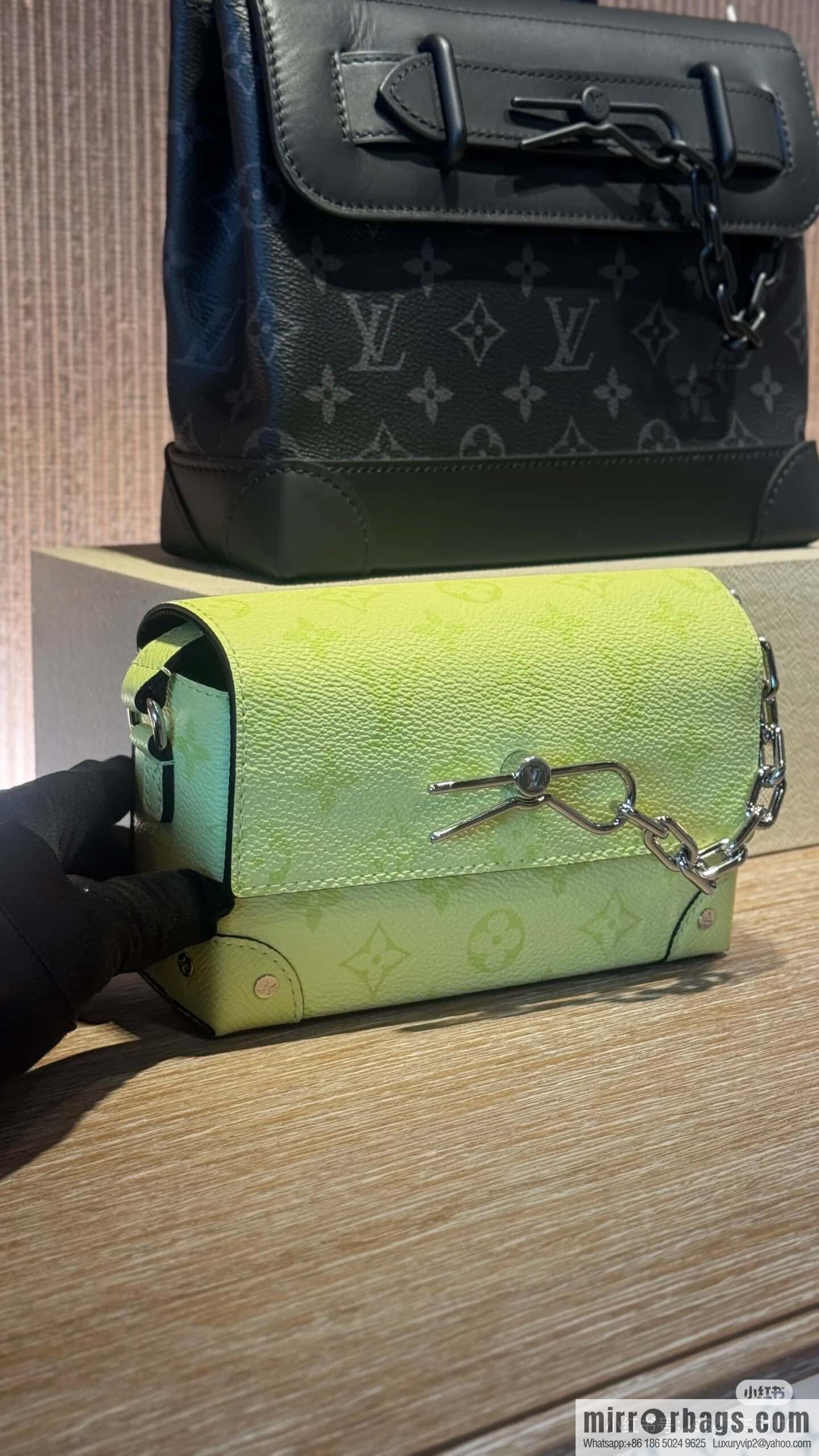 [Boutique‑grade] M14117 lemon yellow, men's bag mini mailman bag Steamer mini handbag