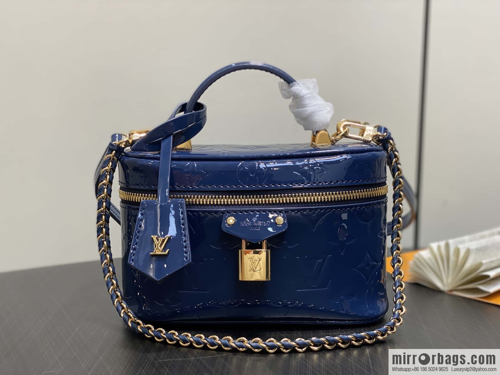 [Boutique‑grade] M13483 blue, patent leather embossed chain bag cosmetic bag VANITY CHAIN POUCH handbag