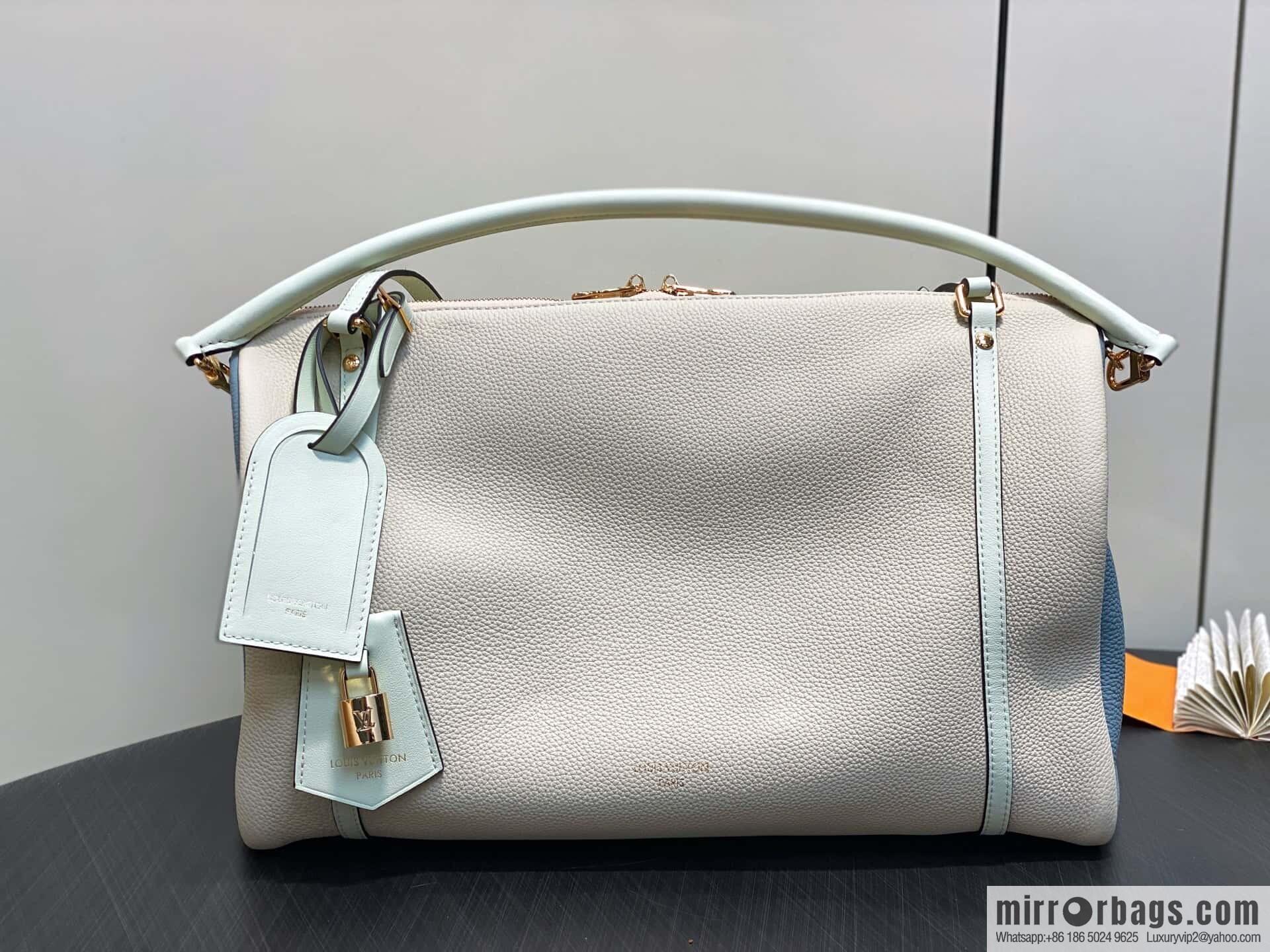 [Boutique‑grade] M13668 milkshake white, full leather speedy pillow bag SPEEDY BANDOULIZRE 40 handbag