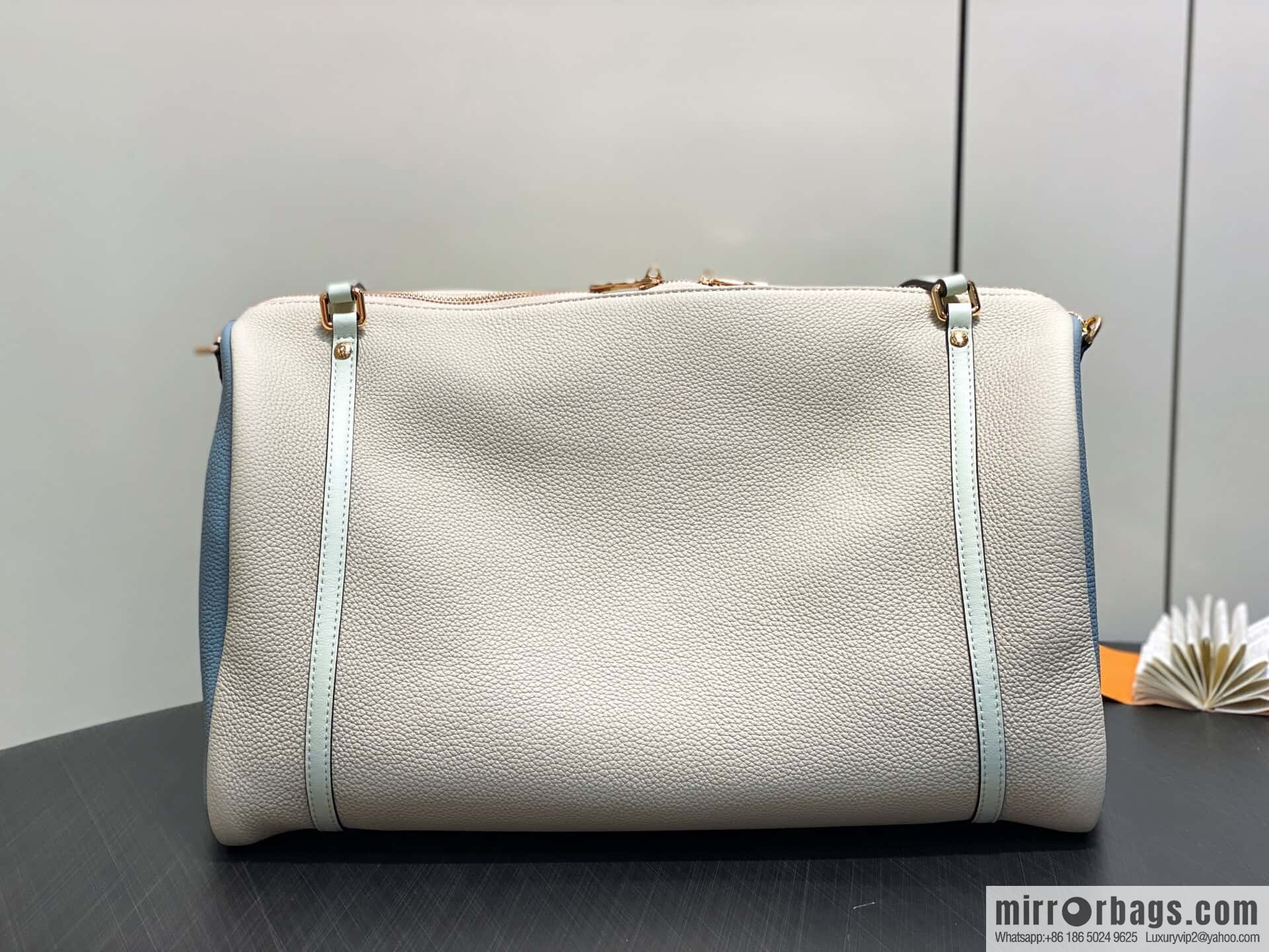 [Boutique‑grade] M13668 milkshake white, full leather speedy pillow bag SPEEDY BANDOULIZRE 40 handbag