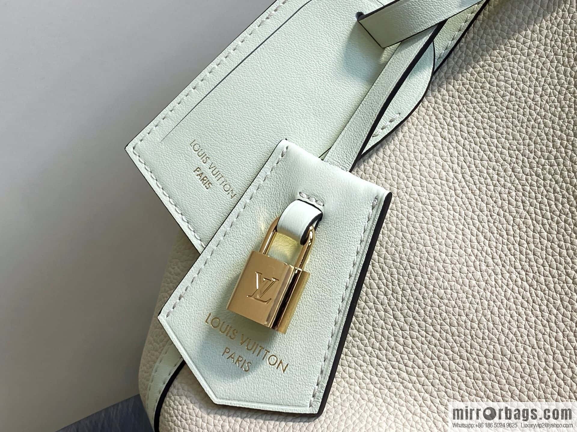 [Boutique‑grade] M13668 milkshake white, full leather speedy pillow bag SPEEDY BANDOULIZRE 40 handbag