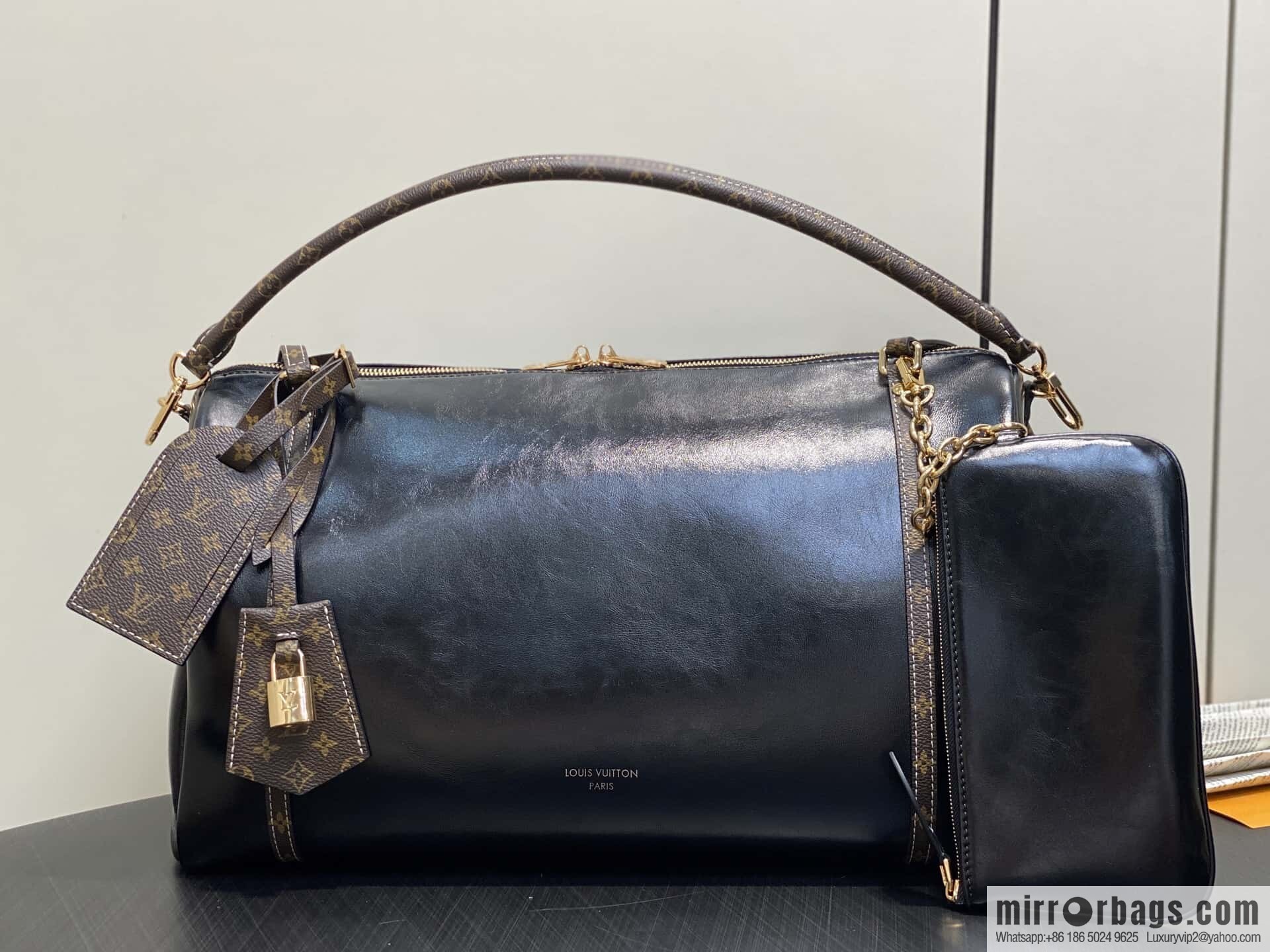 [Boutique‑grade] M13668 black oil wax leather, full leather speedy pillow bag SPEEDY BANDOULIZRE 40 handbag