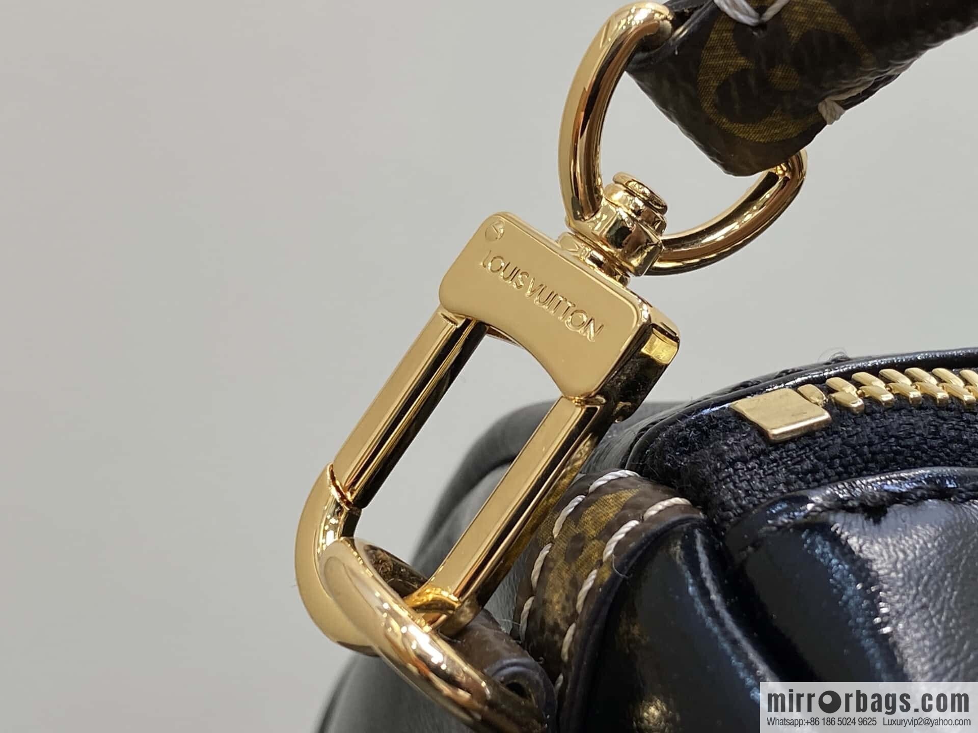 [Boutique‑grade] M13668 black oil wax leather, full leather speedy pillow bag SPEEDY BANDOULIZRE 40 handbag