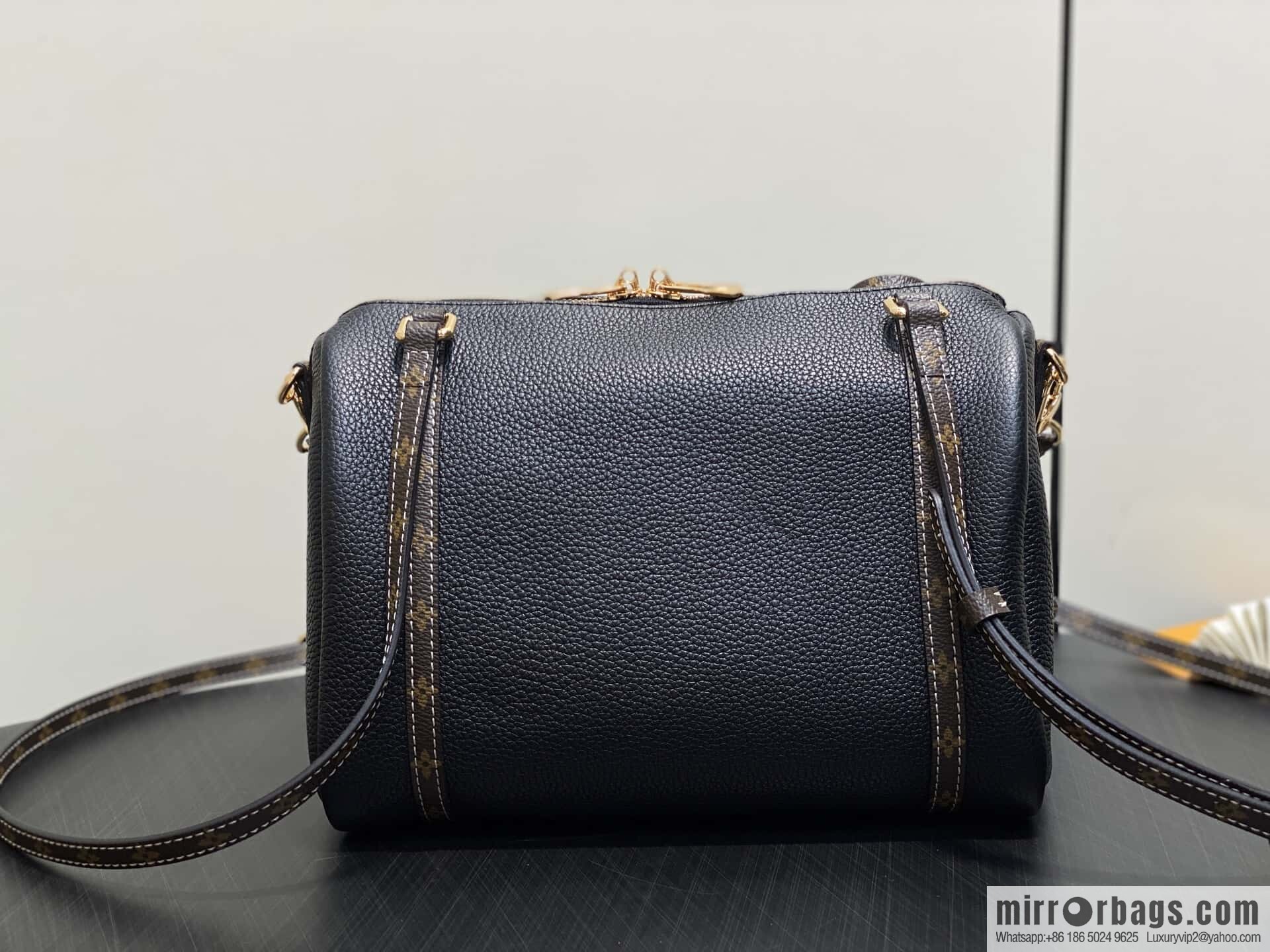 [Boutique‑grade] M13667 black, full leather speedy pillow bag SPEEDY BANDOULIZRE 25 handbag