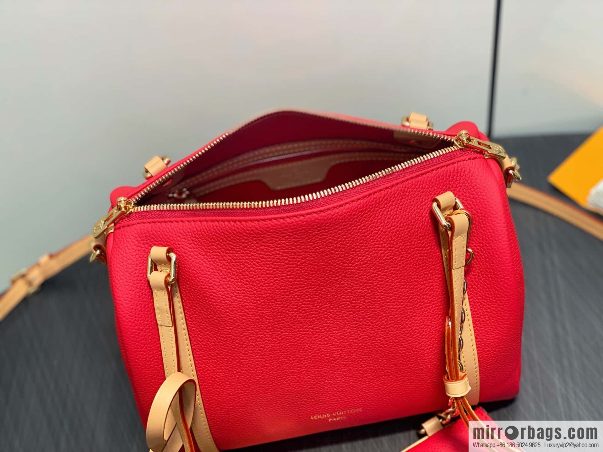 [Boutique‑grade] M13667 red, full leather, speedy pillow bag SPEEDY BANDOULIZRE 25 handbag