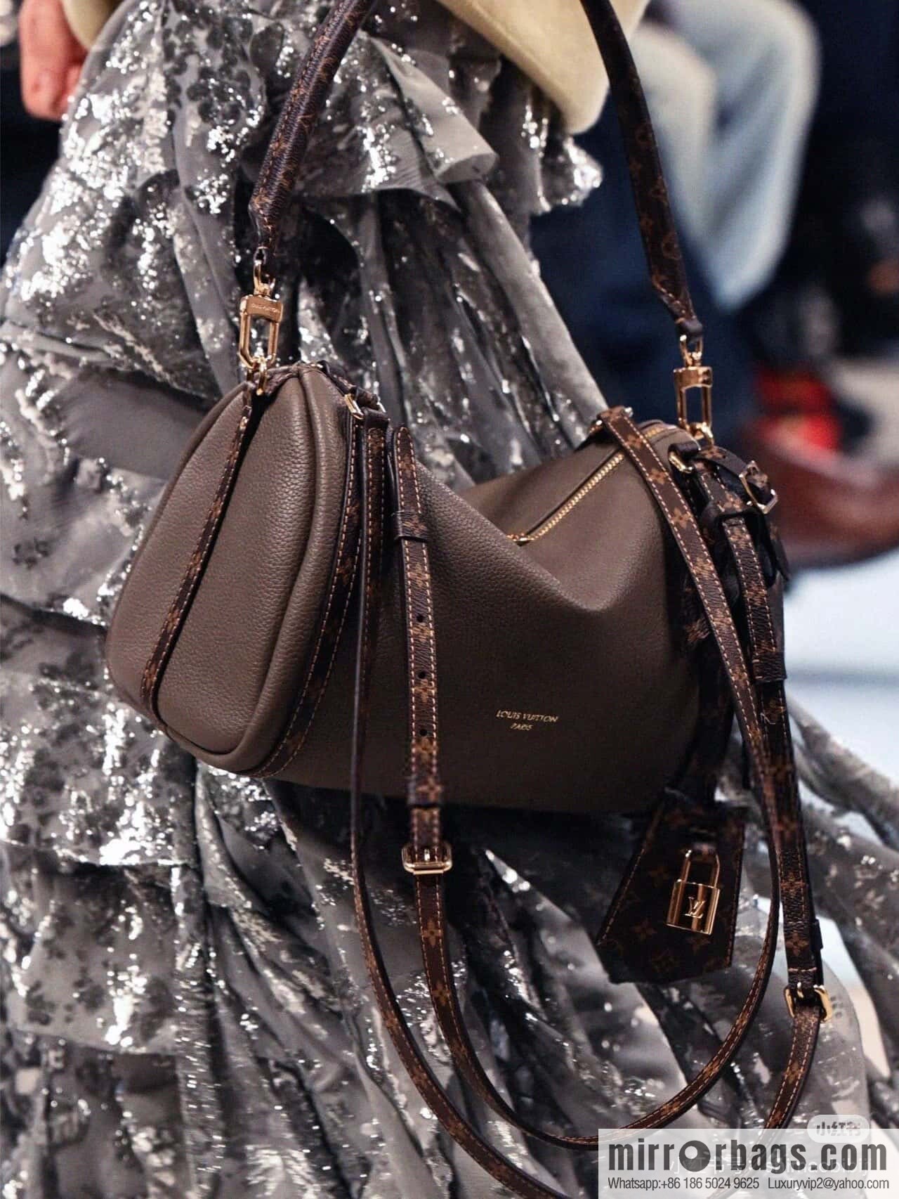 [Boutique‑grade] M13667 black, full leather speedy pillow bag SPEEDY BANDOULIZRE 25 handbag