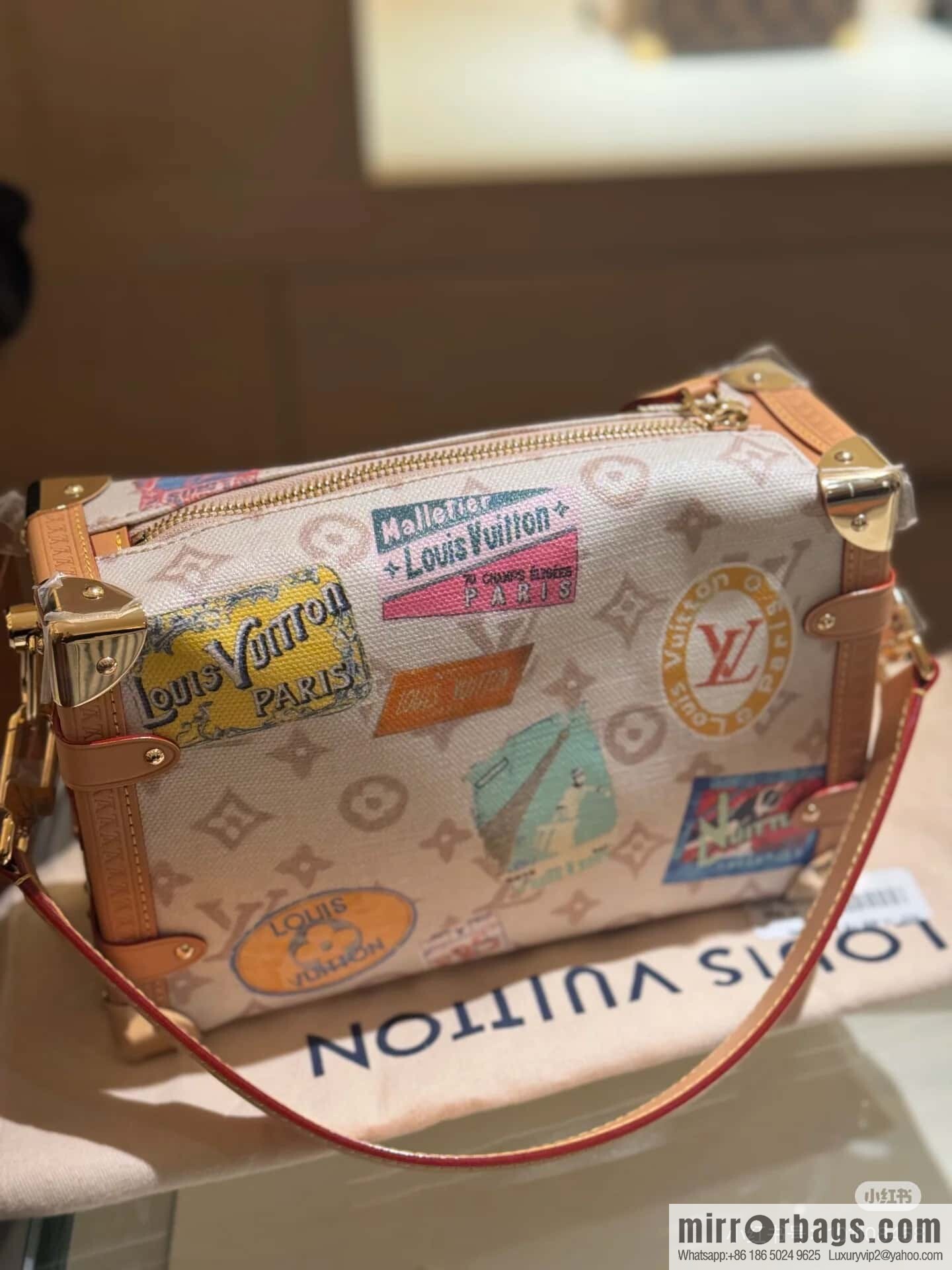 [Boutique‑grade] M14606 white flower, badge soft box, new SIDE TRUNK medium handbag of the season
