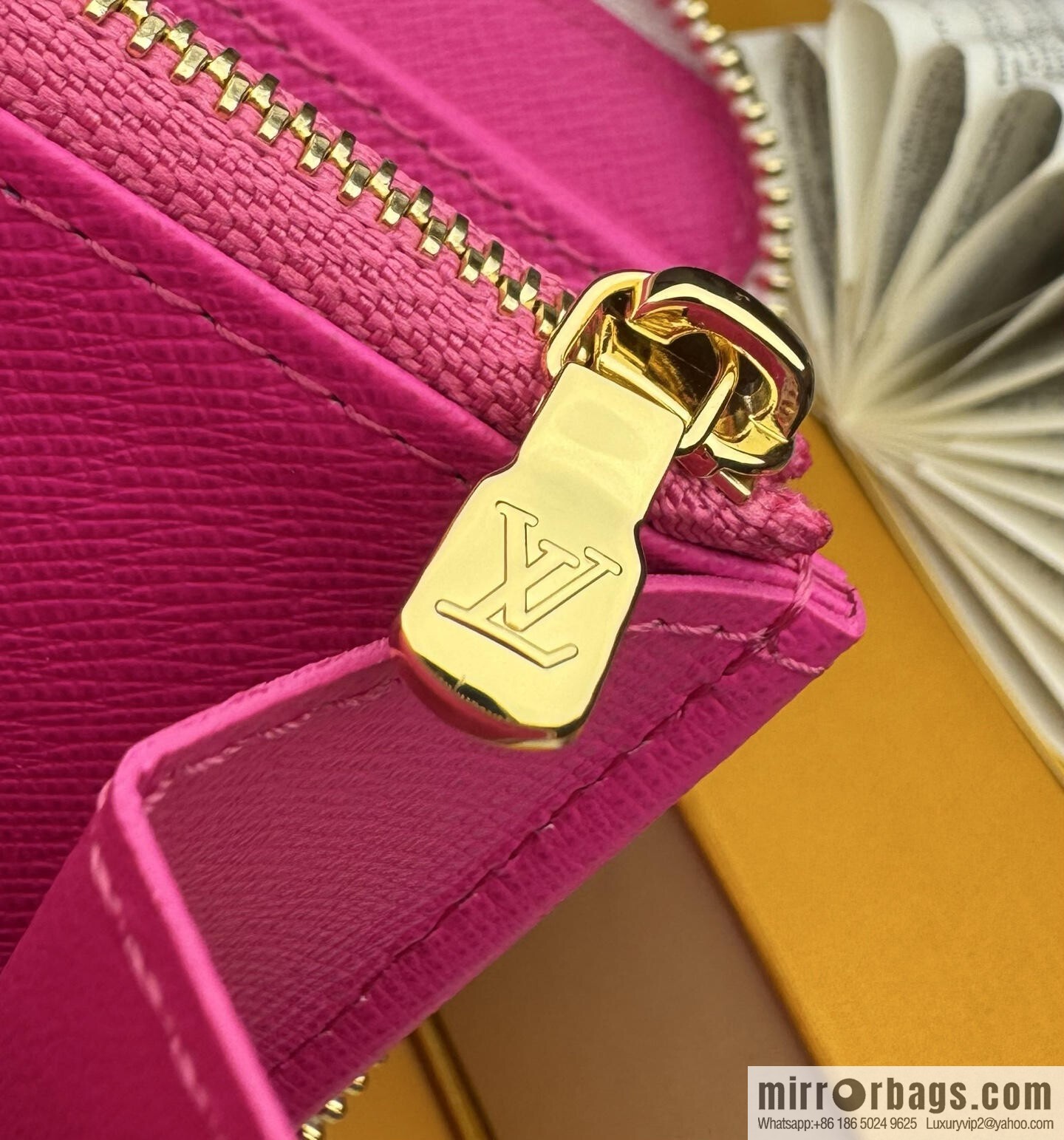 LV M13922 [Official Full Package + 163 Chips] New LVxTM Clemens Wallet