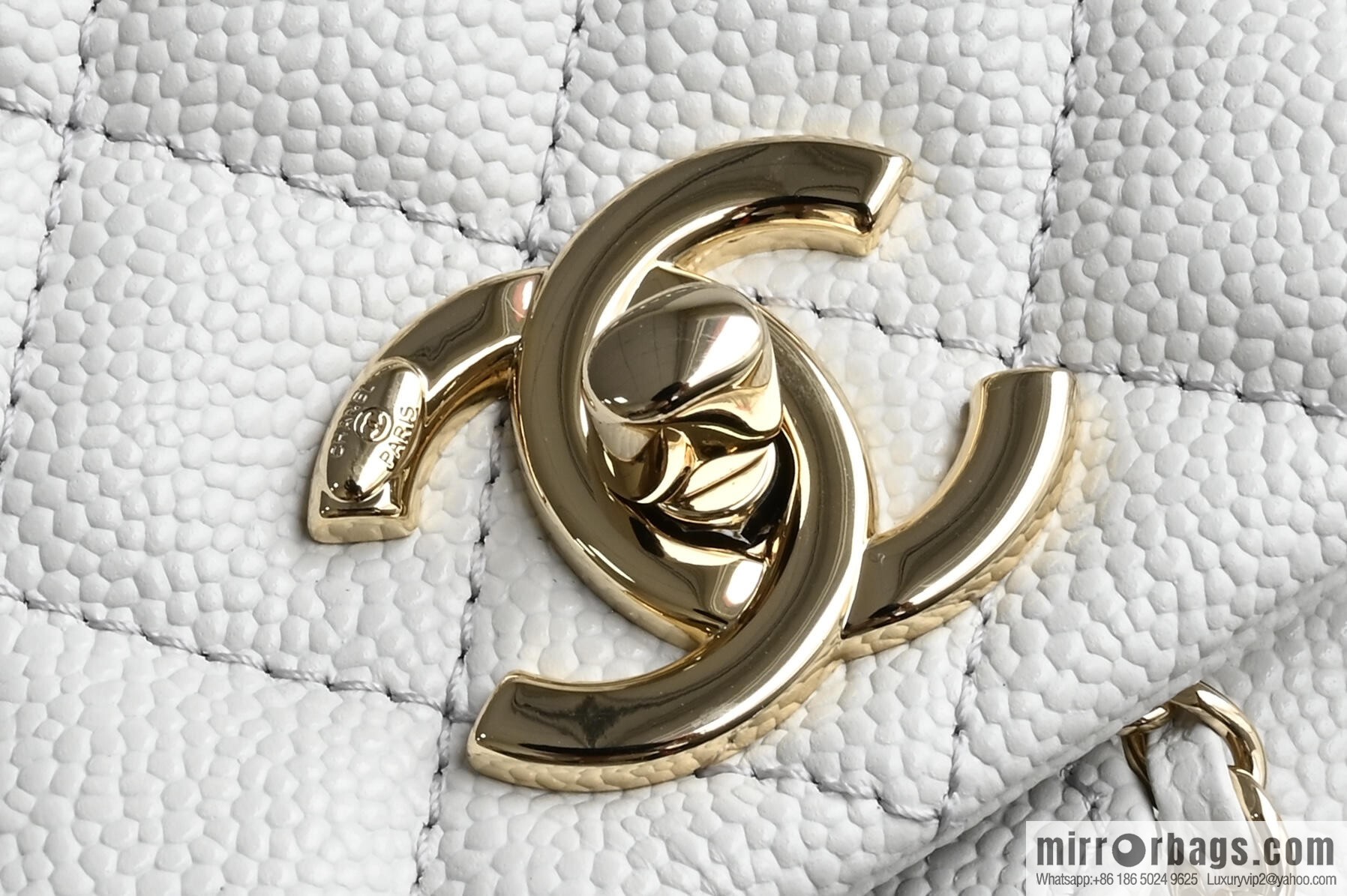 CHANEL Double Pocket Frog ๐ธ Retro Backpack, Light Grey, Medium AS3860
