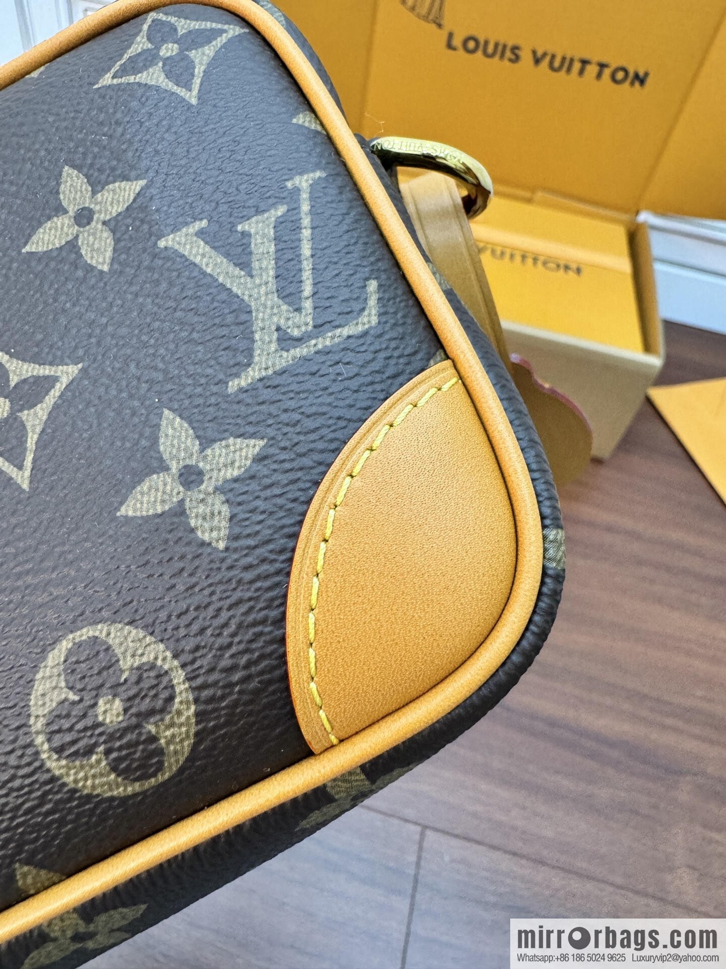 LV M14058 Trocadéro Wearable Wallet