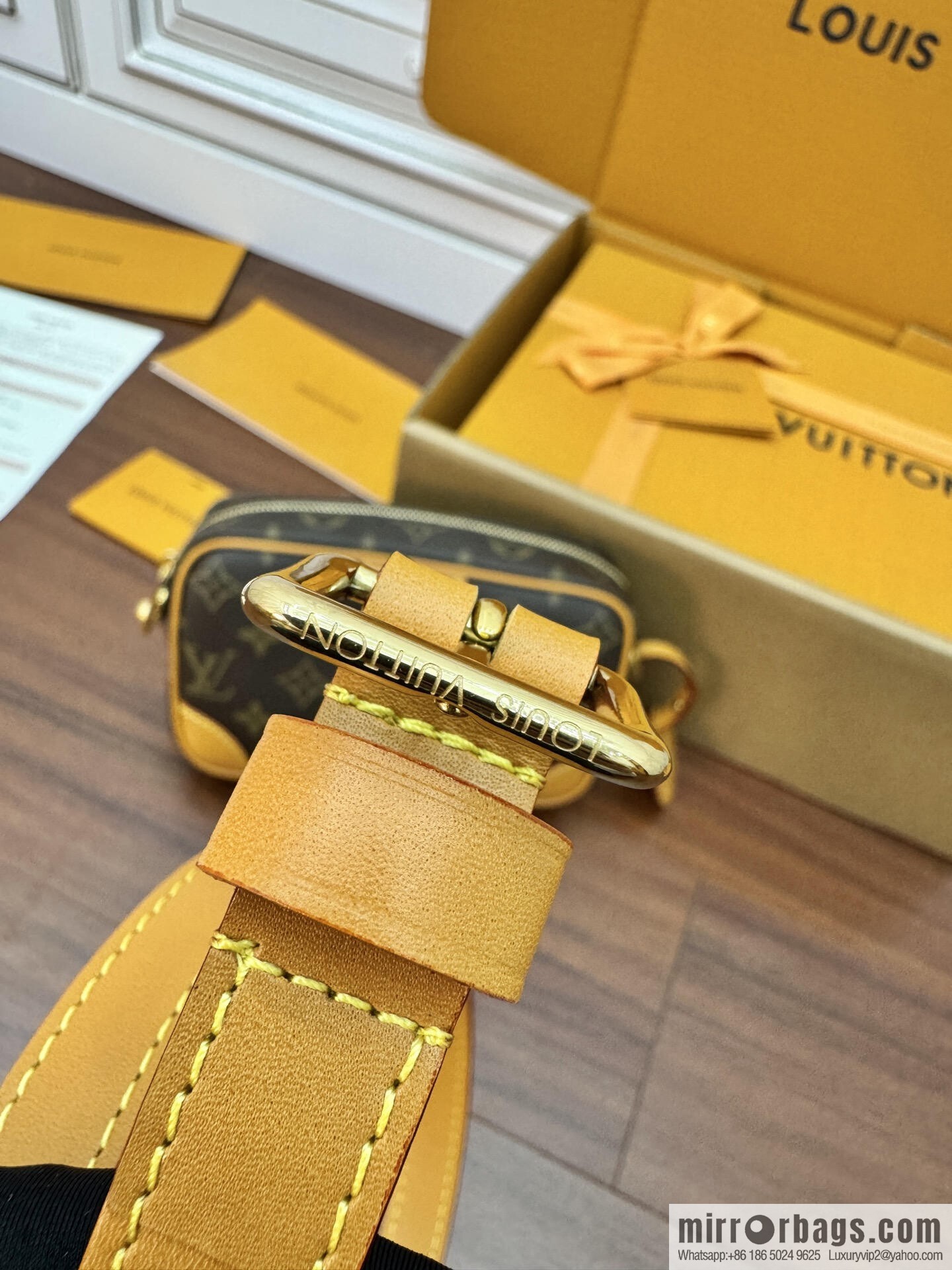 LV M14058 Trocadéro Wearable Wallet