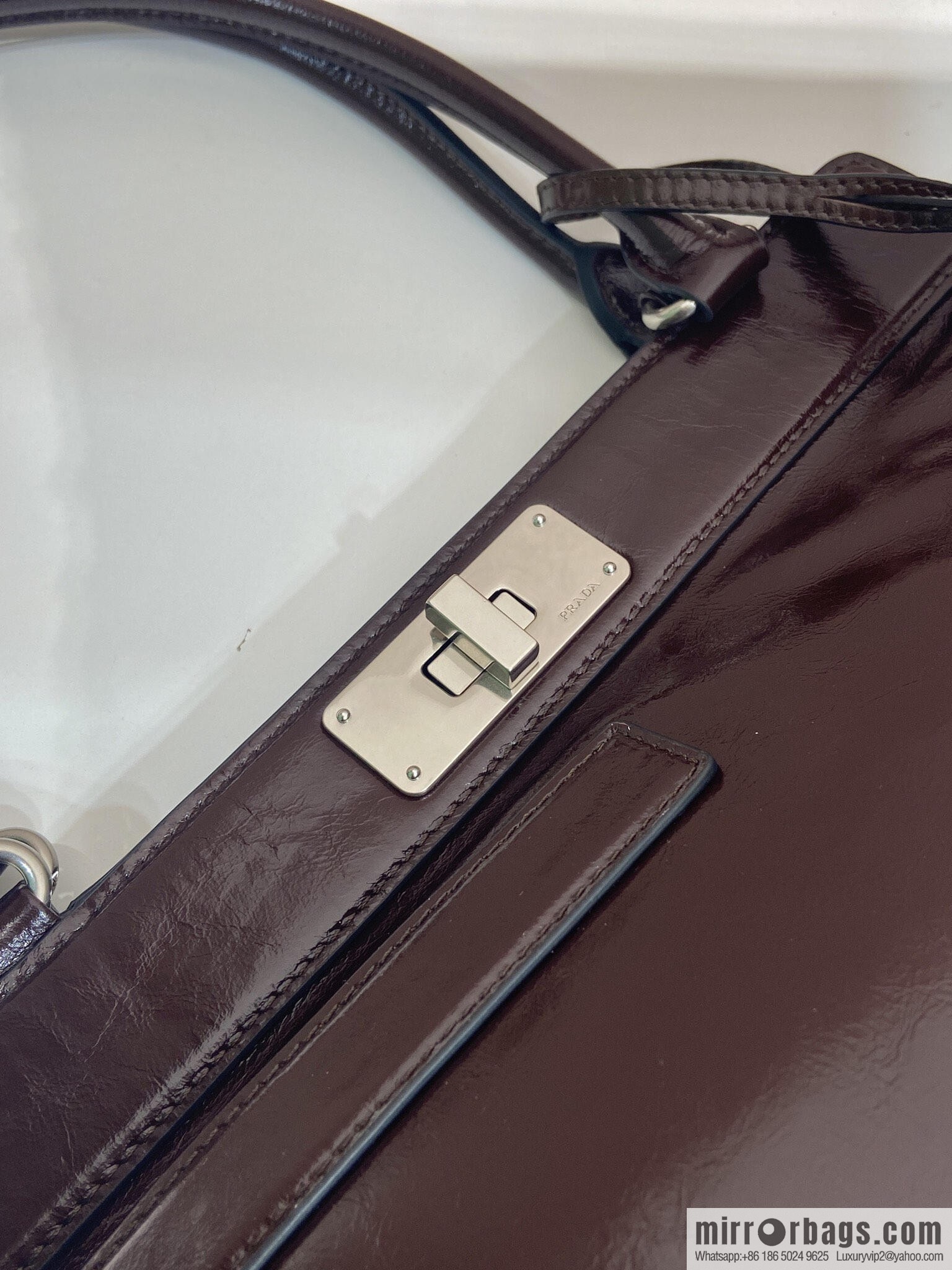 PRADA's new product 1BG569 oil wax leather, burgundy