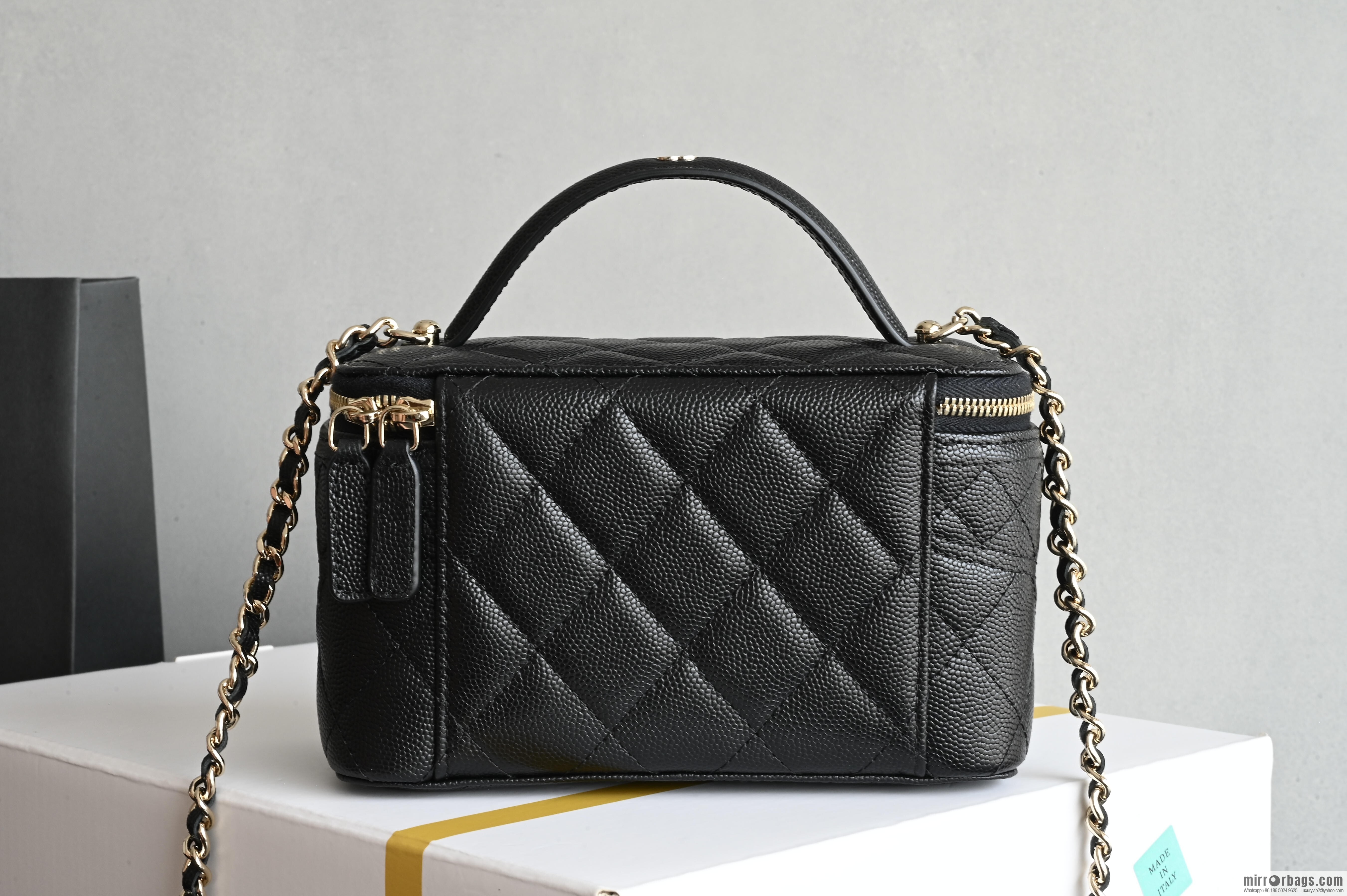 CHANEL 25C Small Ball Portable Long Box, Black ♥ AP4404