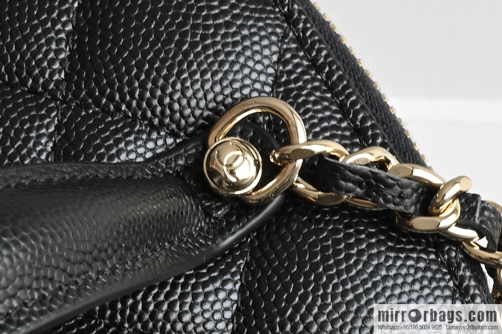 CHANEL 25C Small Ball Portable Long Box, Black ♥ AP4404