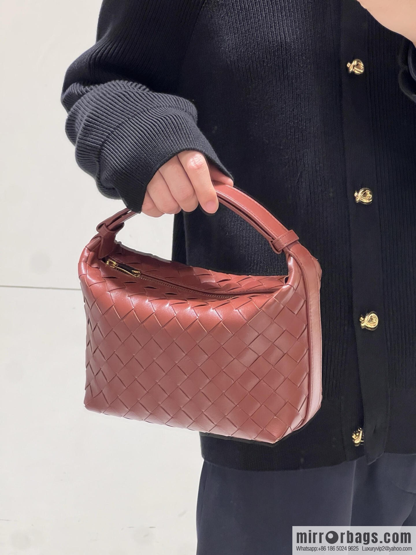 BV Wallace Lunch Bag 754443 Sabilli Red