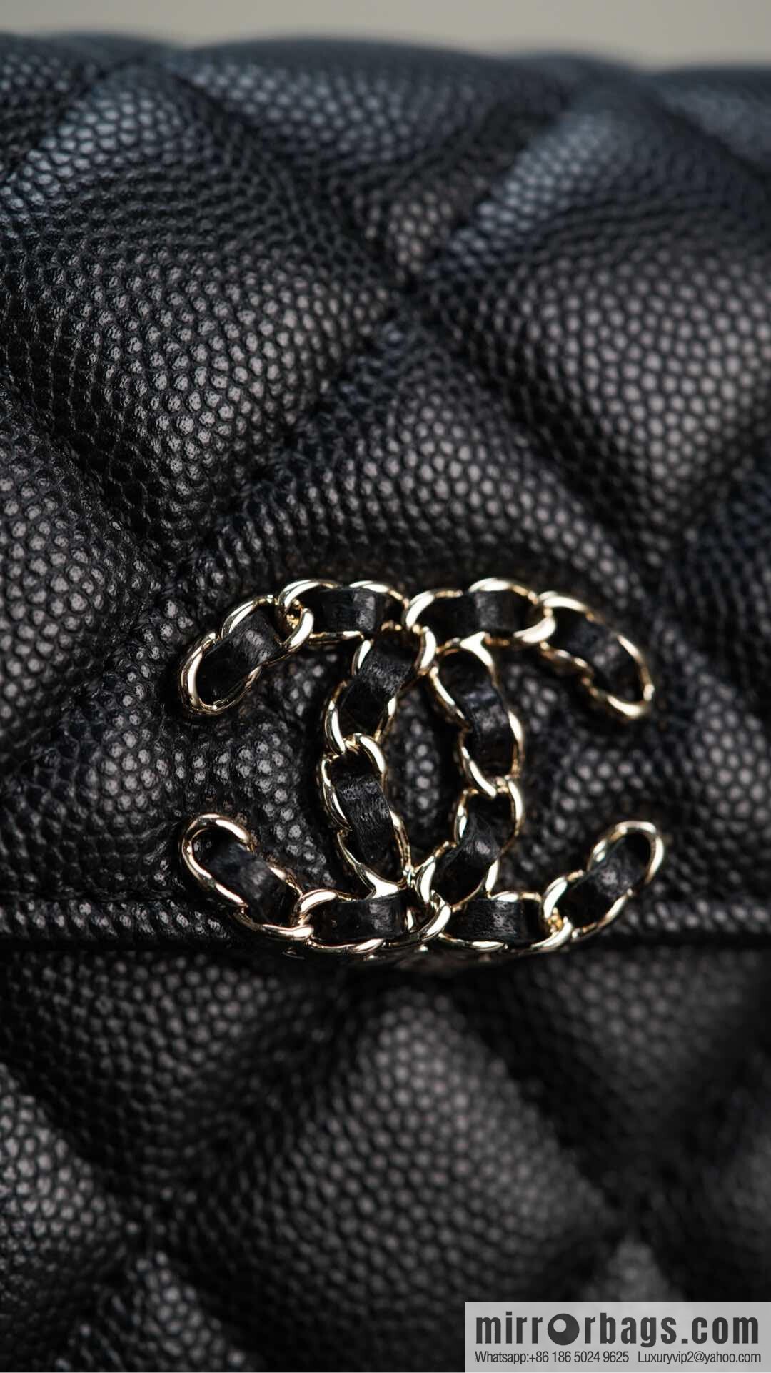 CHANEL 25s Cross Handle Black Gold 🐂 Horizontal AP3238