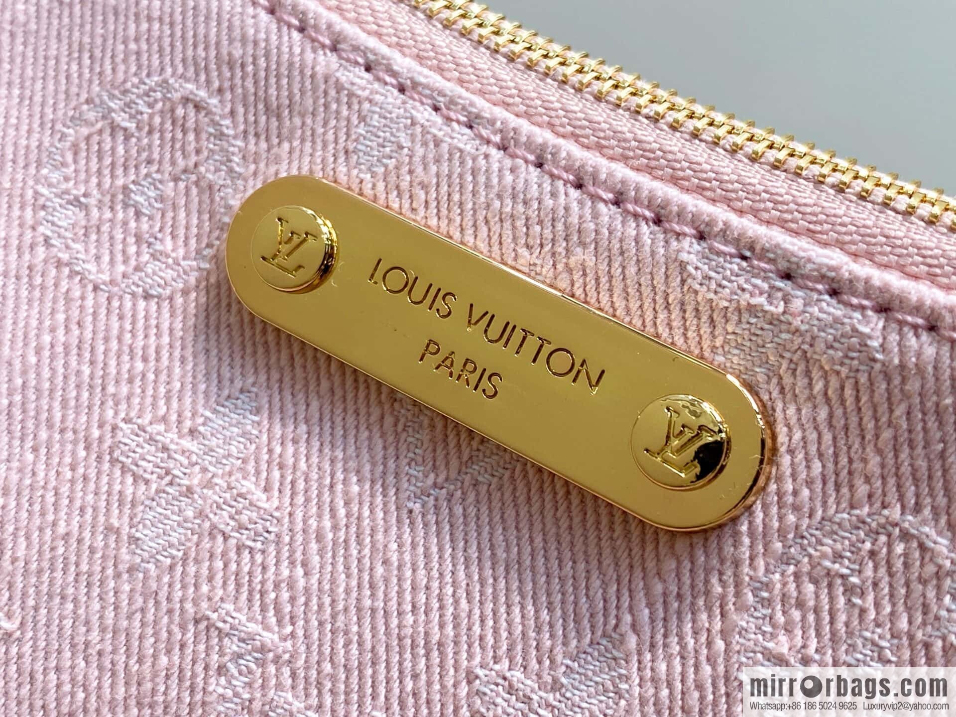 [Boutique‑grade] M14159 pink, denim underarm bag chain bag Liv Pochette handbag