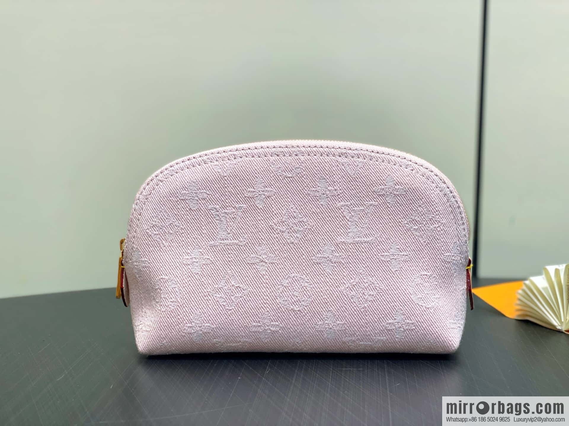 [Boutique‑grade] M13751 pink denim denim, variable code chip version cosmetic bag POCHETTE COSMÉTIQUE cosmetic bag