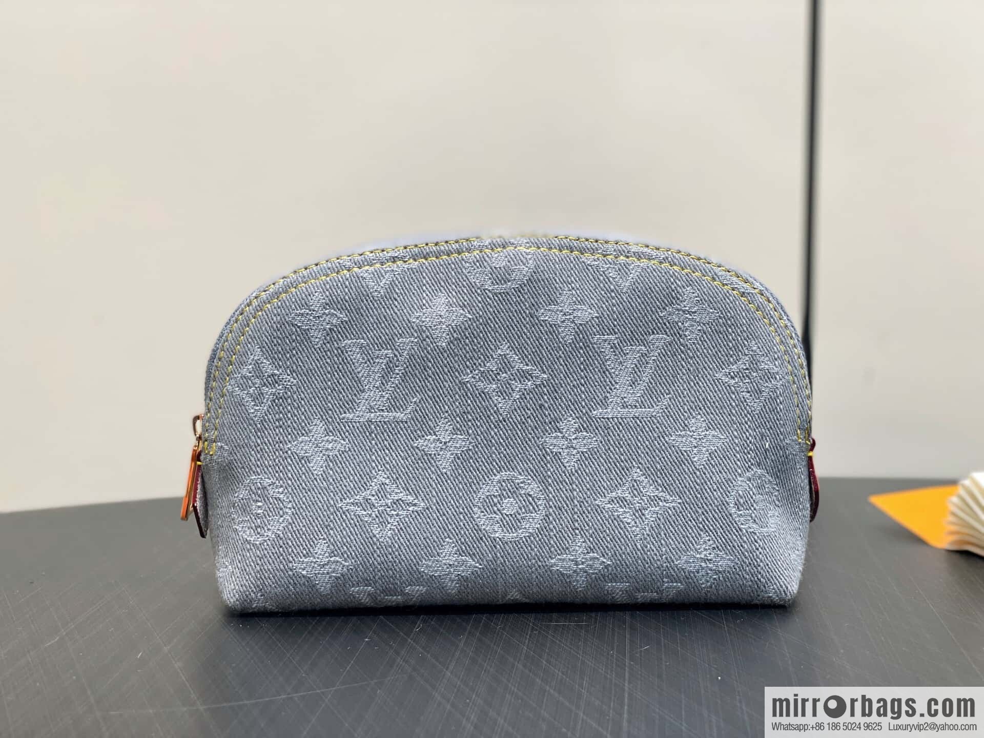 [Boutique‑grade] M13751 gray denim denim, variable code chip version cosmetic bag POCHETTE COSMÉTIQUE cosmetic bag