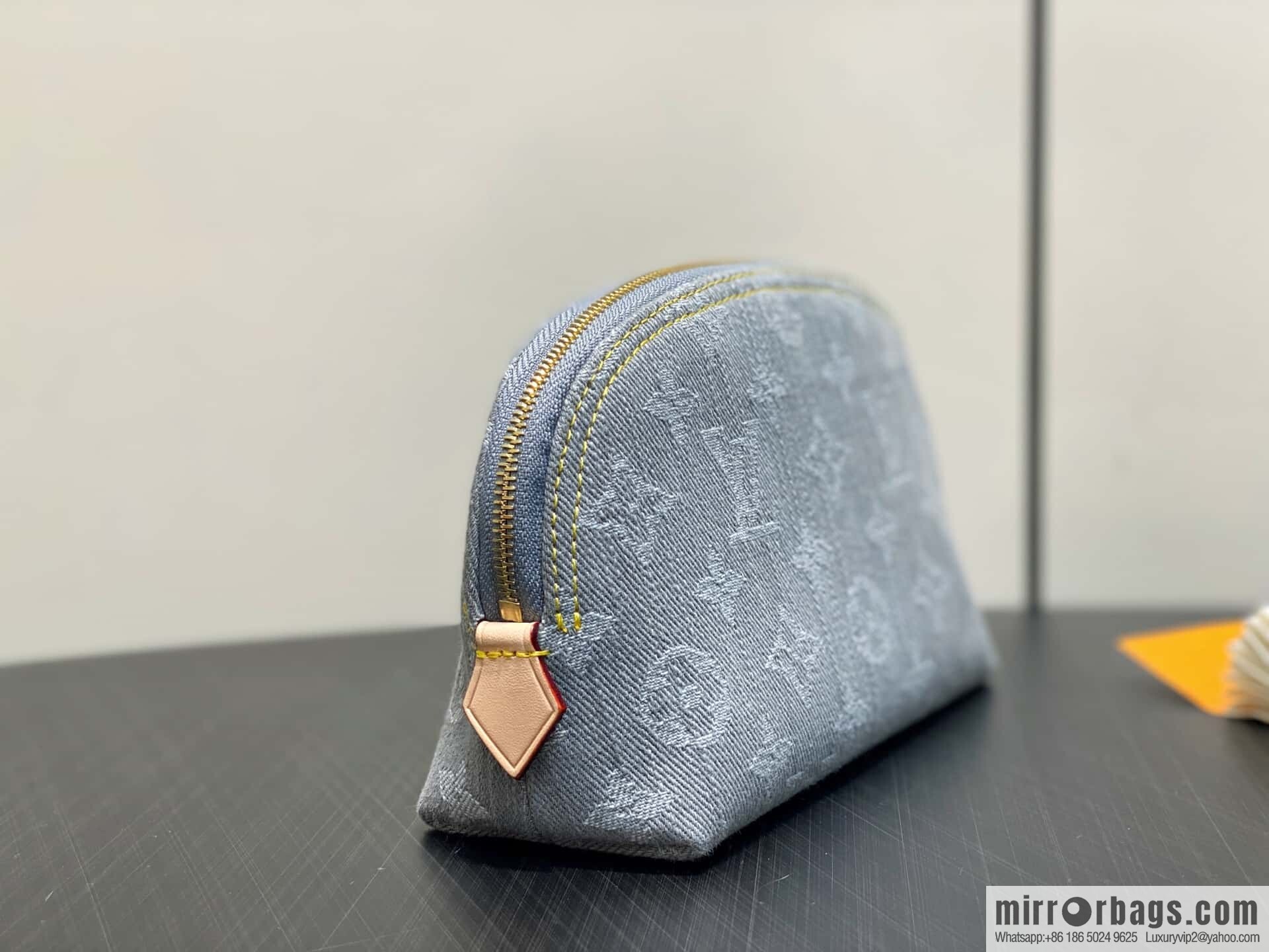 [Boutique‑grade] M13751 gray denim denim, variable code chip version cosmetic bag POCHETTE COSMÉTIQUE cosmetic bag