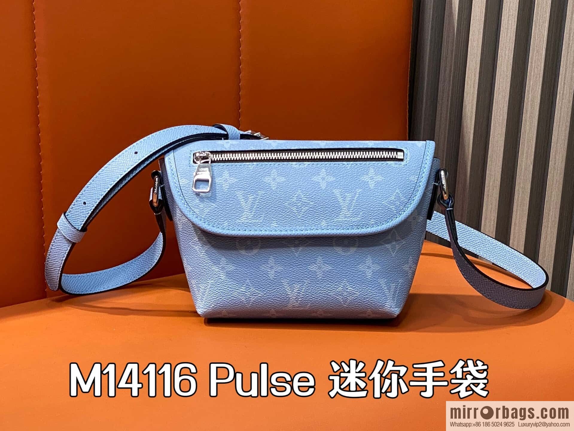 [Boutique‑grade] M14116 light blue, men's bag messenger bag Pulse mini handbag