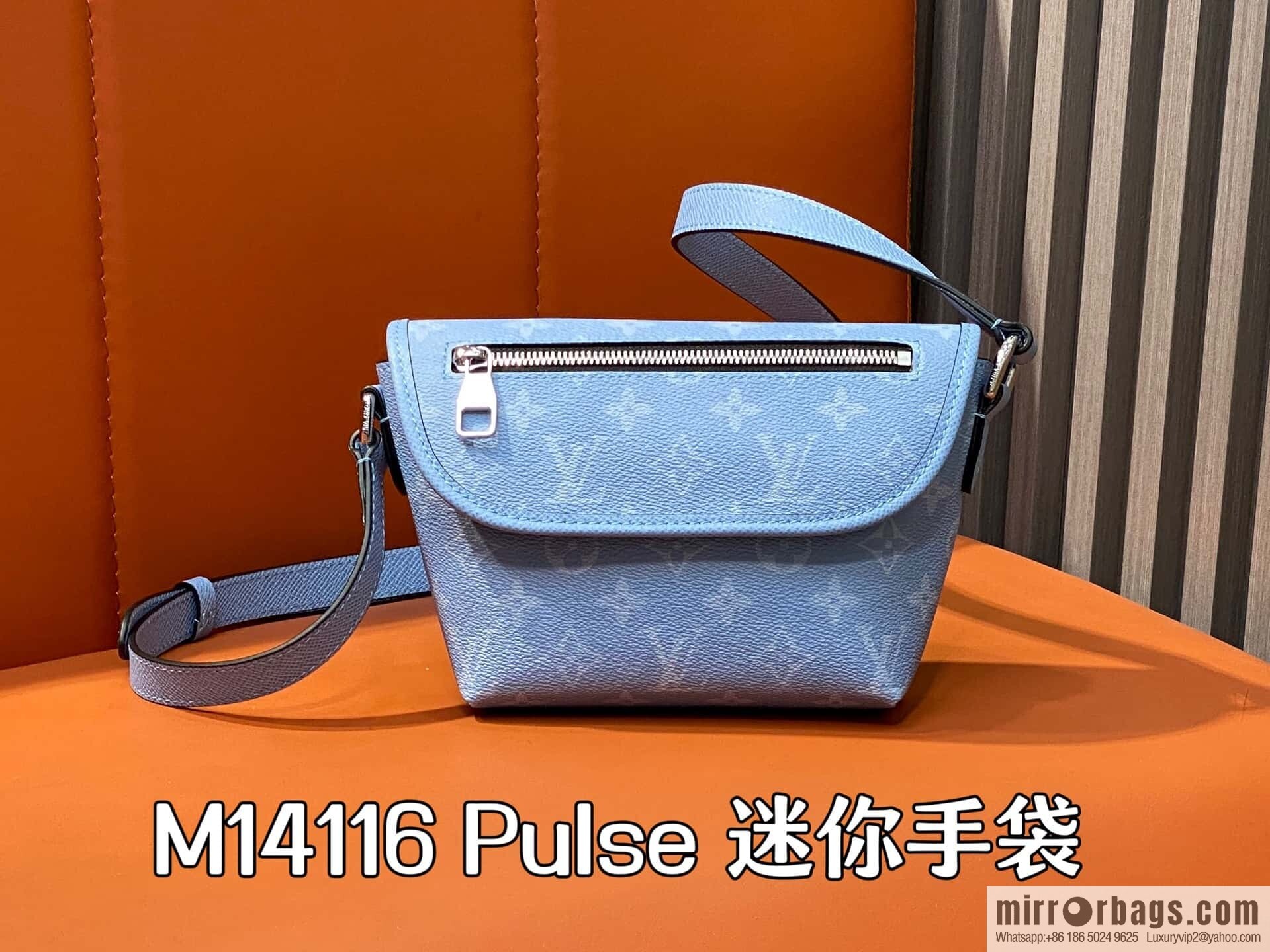 [Boutique‑grade] M14116 light blue, men's bag messenger bag Pulse mini handbag