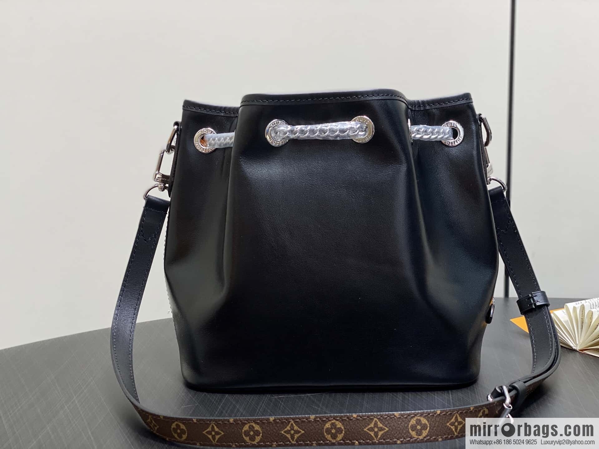 [Boutique‑grade] M14377 black, full leather bucket bag NO WAY VIBE handbag