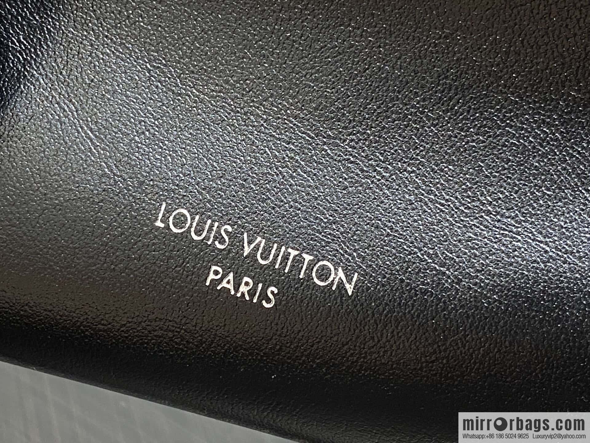[Boutique‑grade] M14544 black, full leather chain bag POCHETTE VIBE handbag