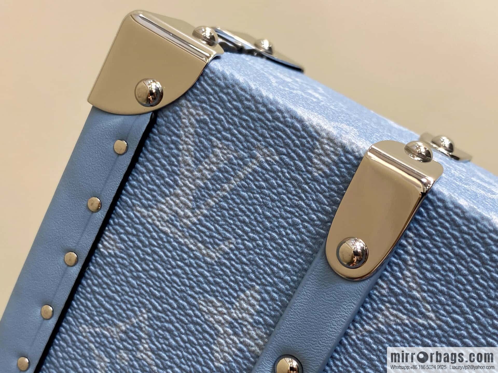 [Boutique‑grade] M13562 light blue flower, box bag, box WALLET TRUNK TAIGARAMA handbag
