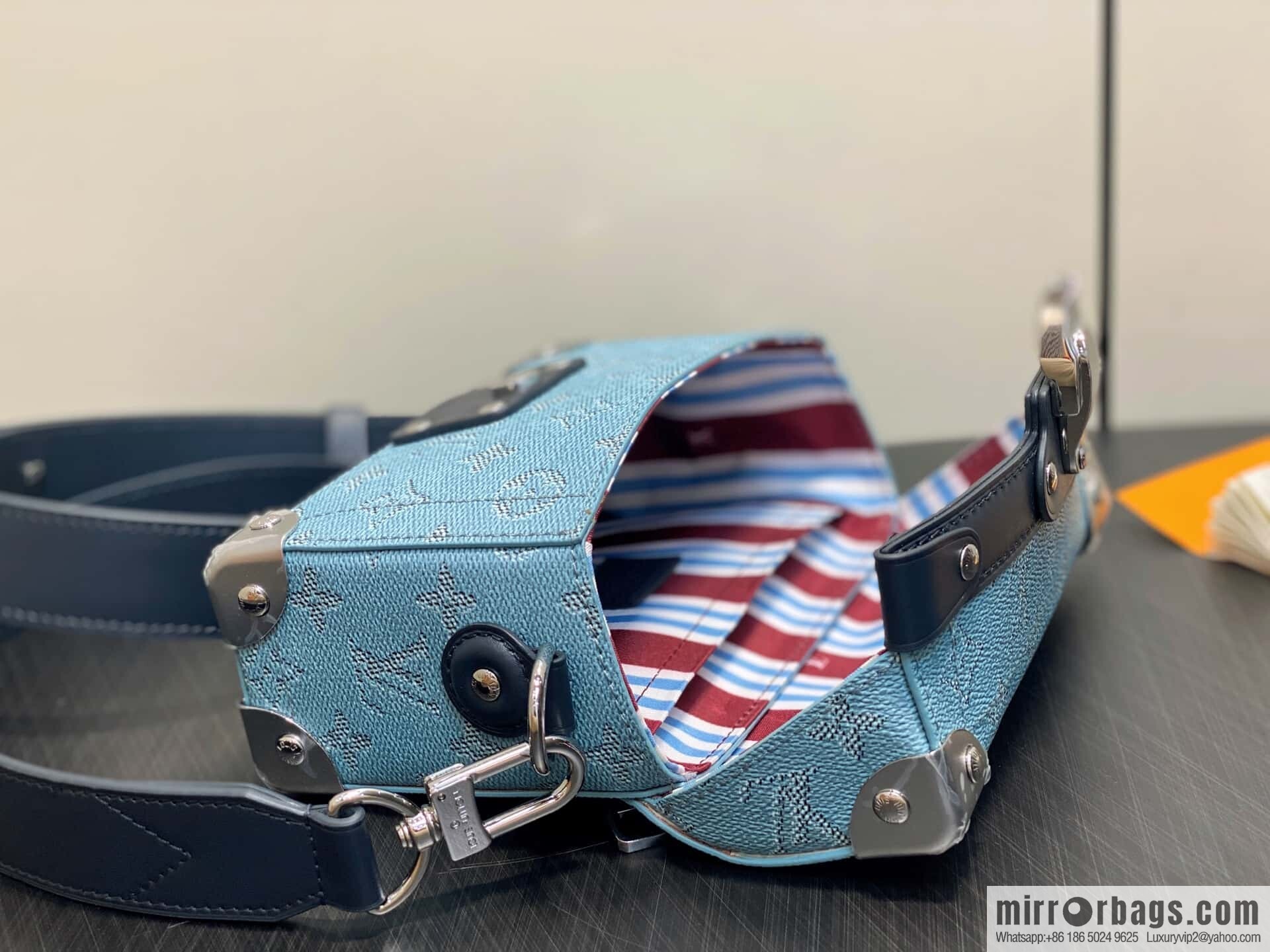 [Boutique‑grade] M15035 blue, men's bag, box bag, Soul Trunk handbag.