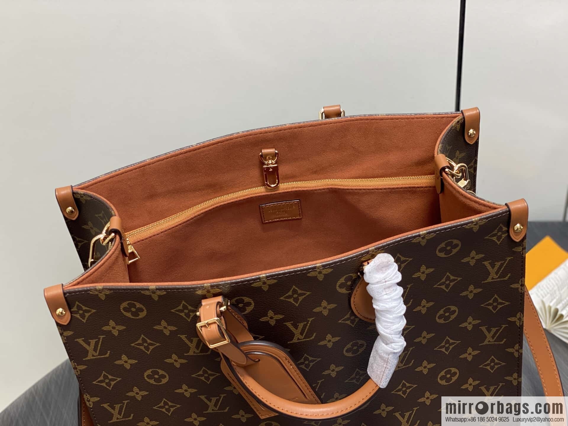 [Boutique‑grade] M14235 presbyopia, square bag, mommy bag ONTHEGO ORGANIZER handbag