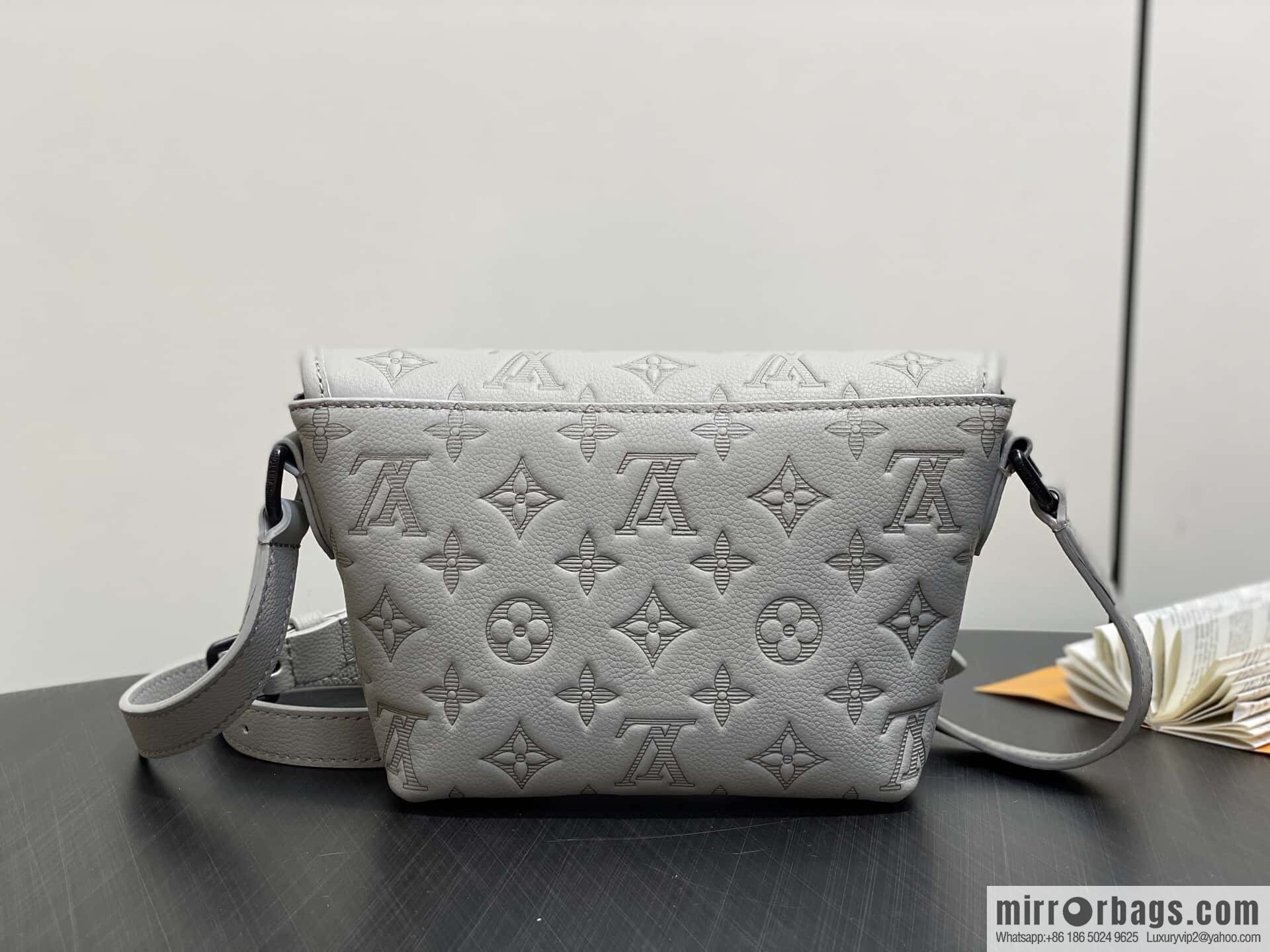[Boutique‑grade] M14794 gray, full leather embossed men's bag messenger bag Pulse mini handbag