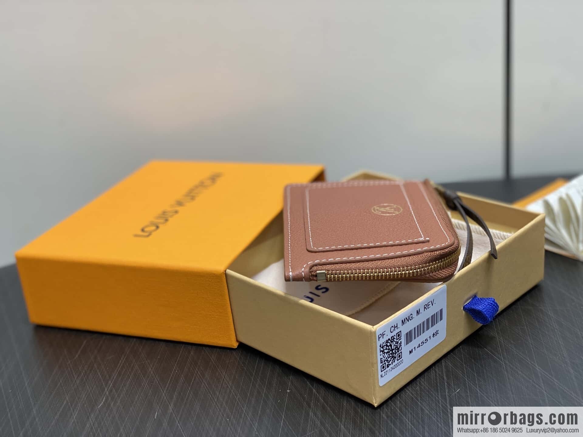 [Boutique‑grade] M14551 brown, full leather card bag change bag, new LOW KEY zipper card clip M14550 black