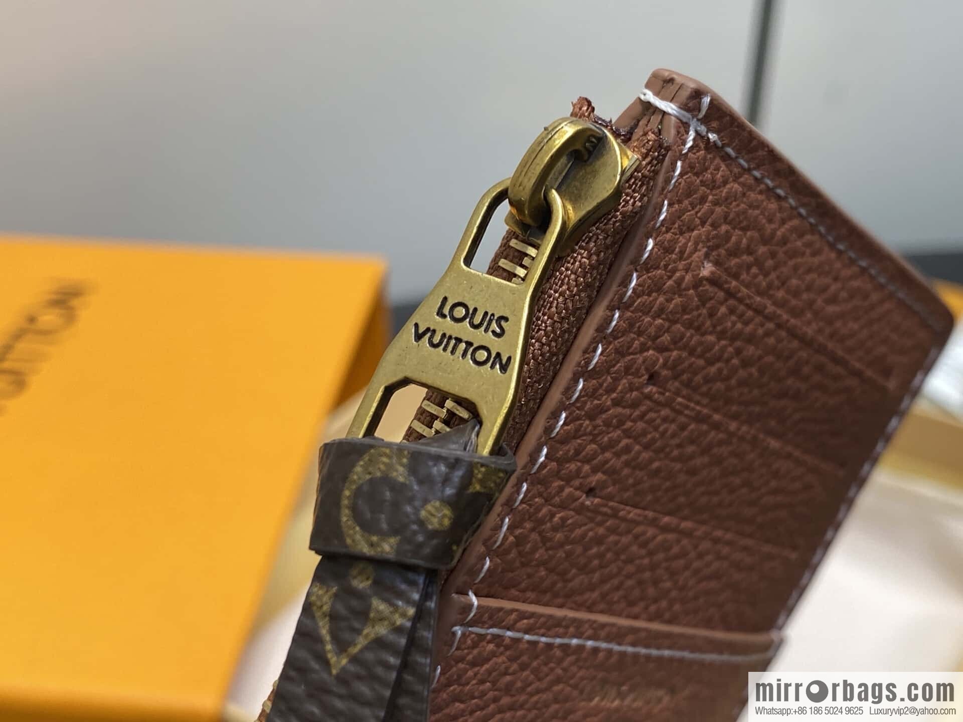 [Boutique‑grade] M14551 brown, full leather card bag change bag, new LOW KEY zipper card clip M14550 black