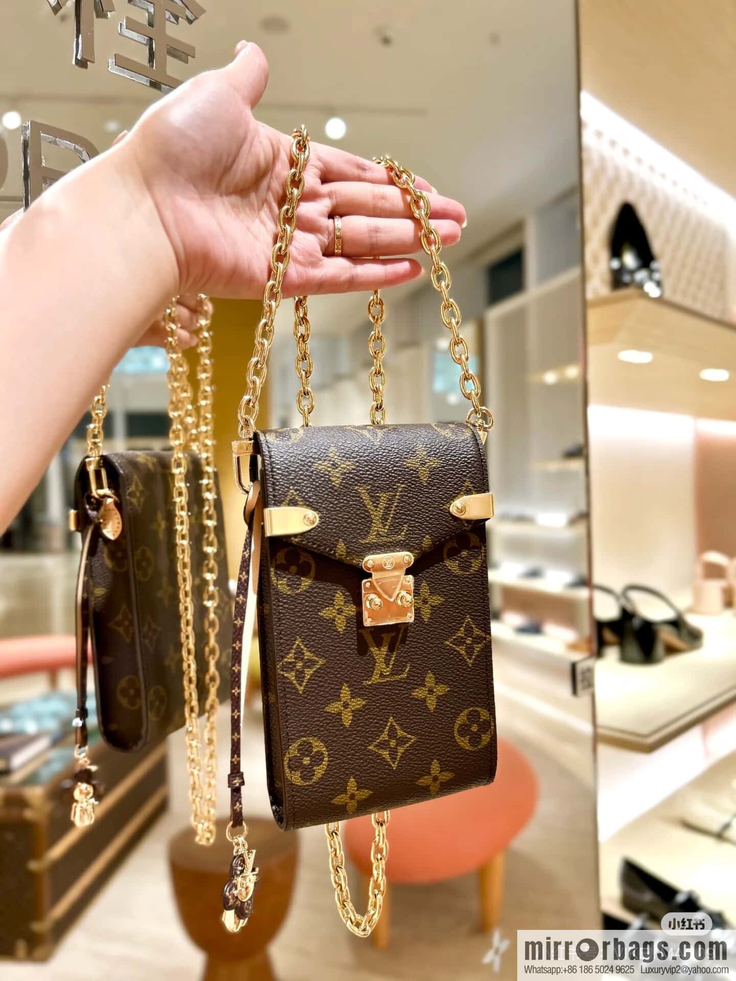 [Boutique‑grade] M13572 presbyopia, mobile phone bag chain bag, the new MÉTIS mobile phone bag of the season