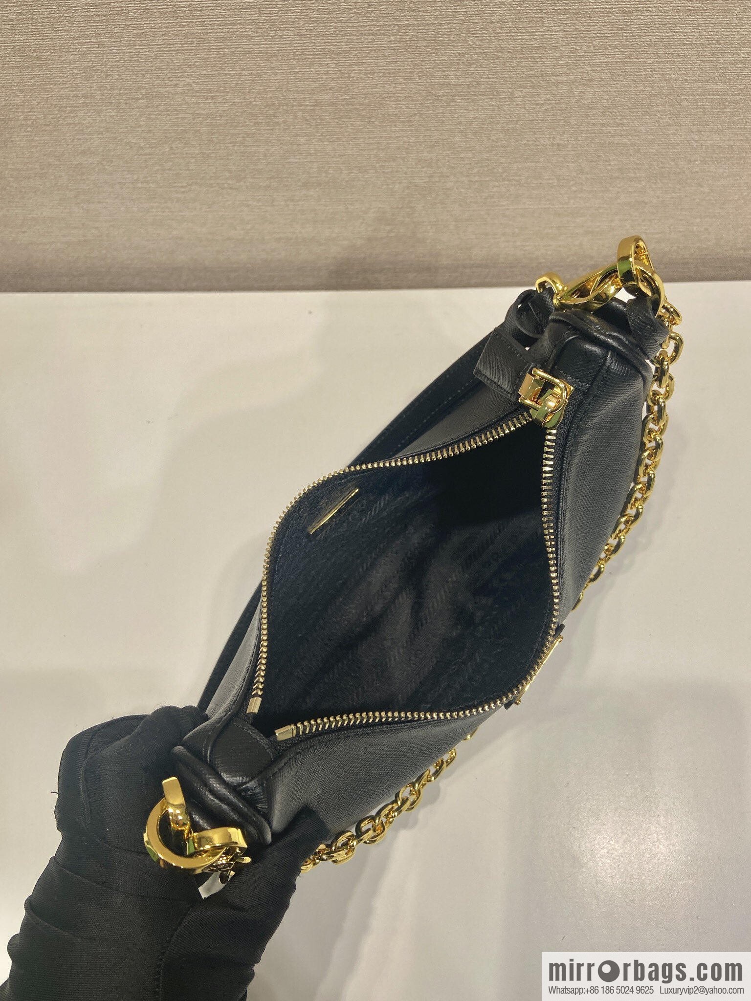 PRADA upgraded Hobo1BC204 cross pattern, black