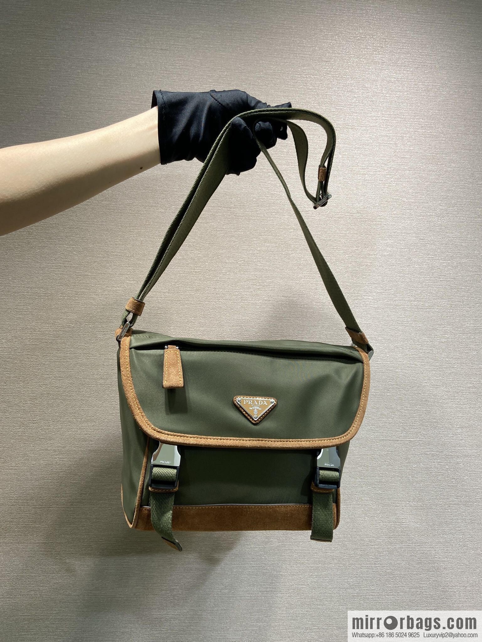 PRADA new mailman bag 2VD066S