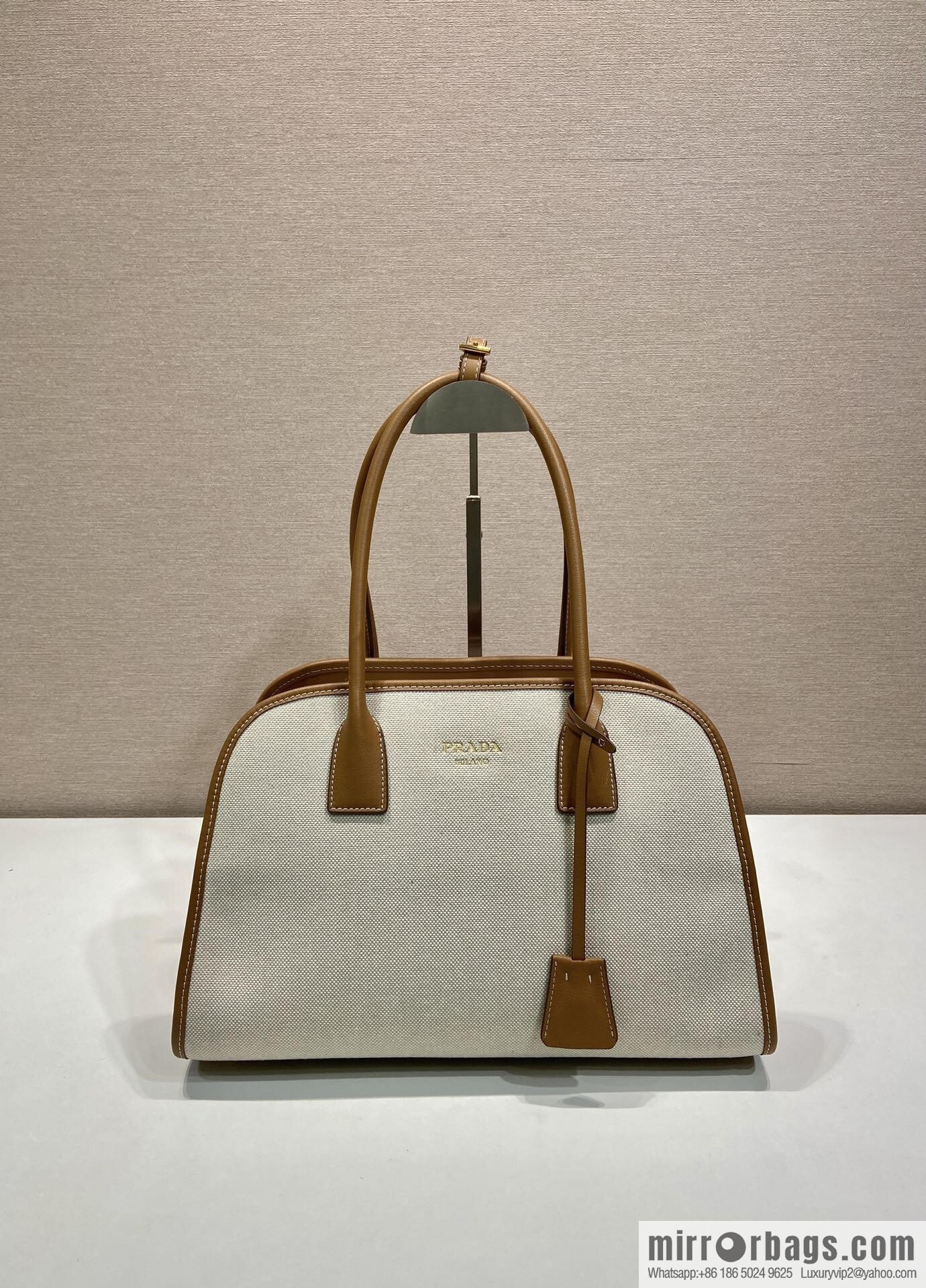 PRADA's new tote bag 1BG572 brown