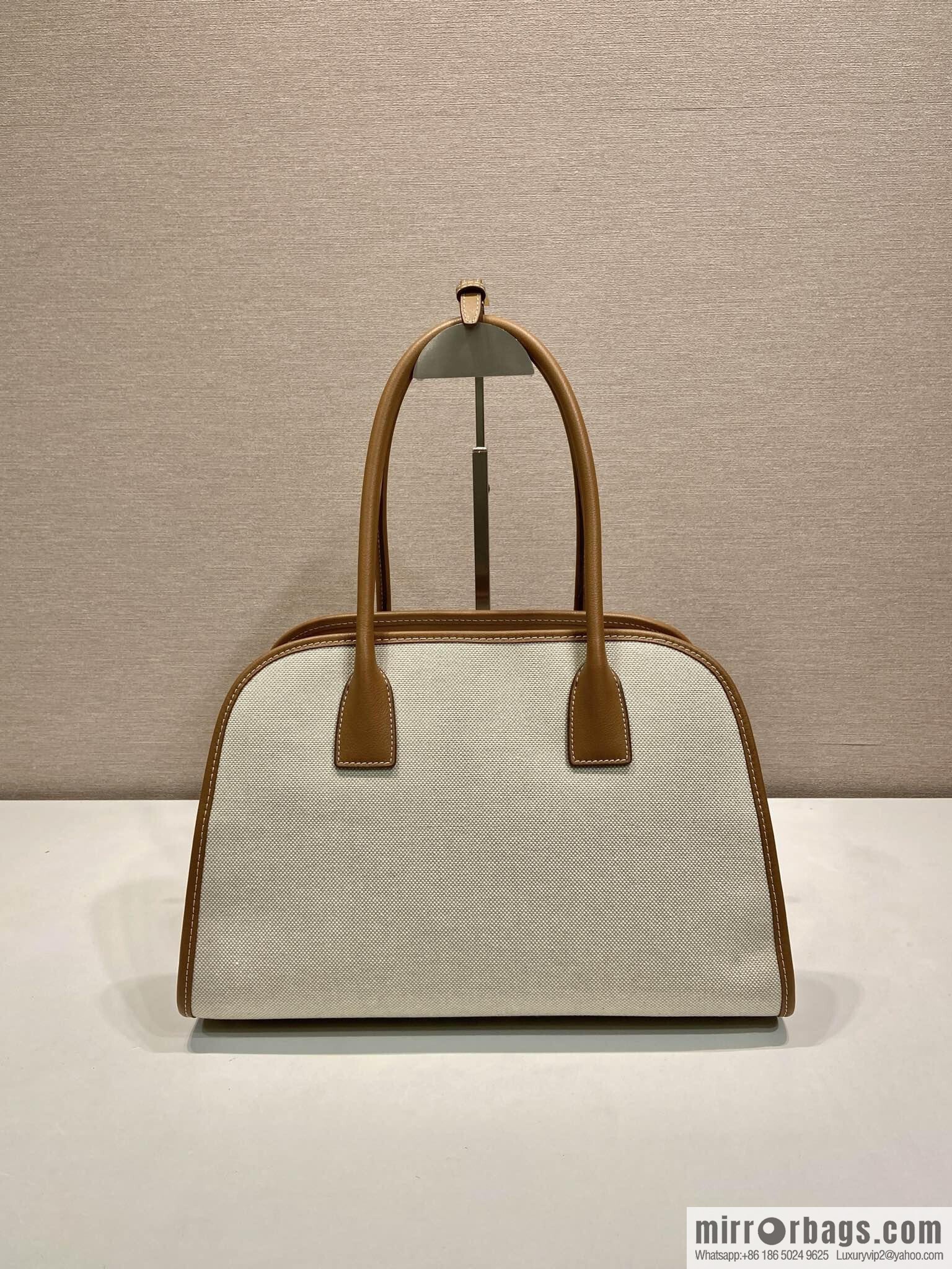 PRADA's new tote bag 1BG572 brown