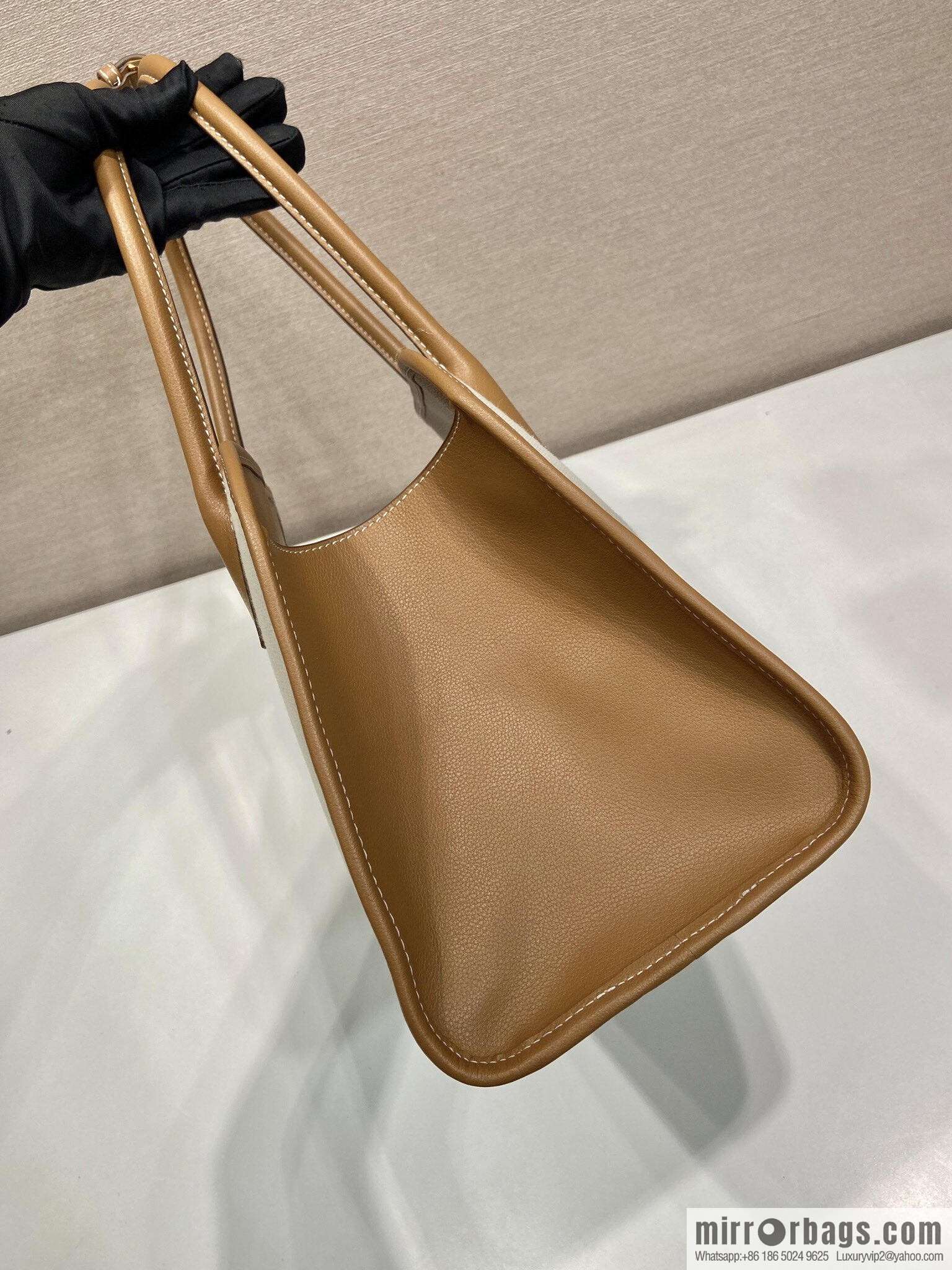 PRADA's new tote bag 1BG572 brown